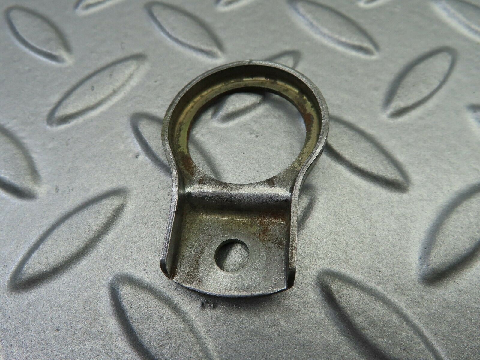 7093 Mercedes-Benz C107 350SLC Coupe Fuel Injector Bracket