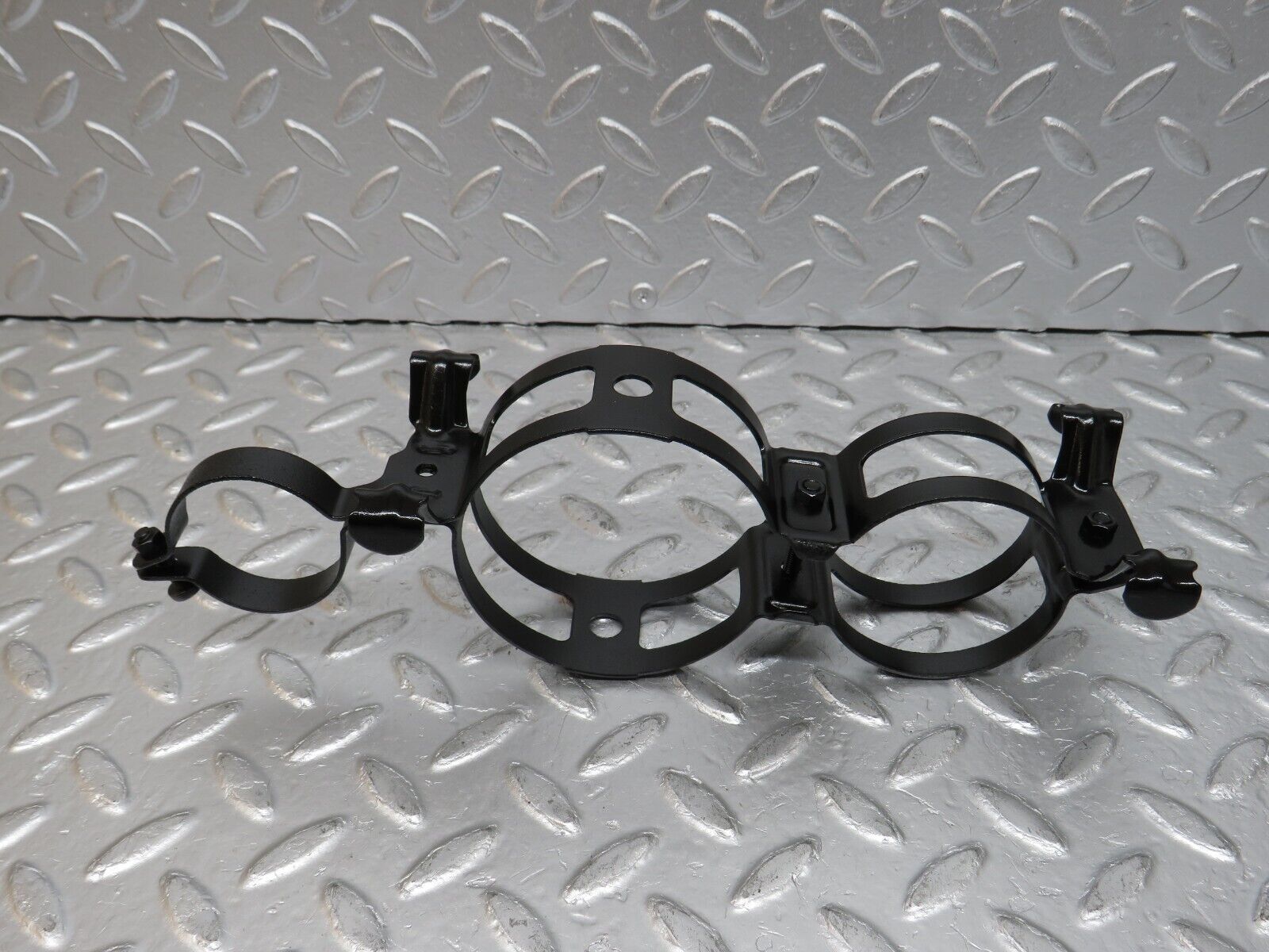 32535 Mercedes-Benz S124 300TE Wagon Fuel Pump Fuel Filter Bracket Holder