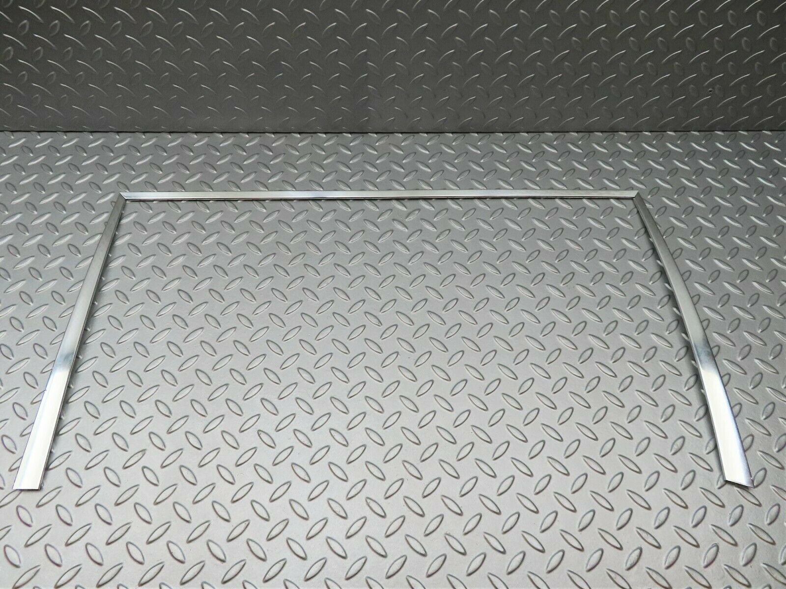 3738 Mercedes-Benz S123 200T Wagon Door Chrome Window Frame Rear Left