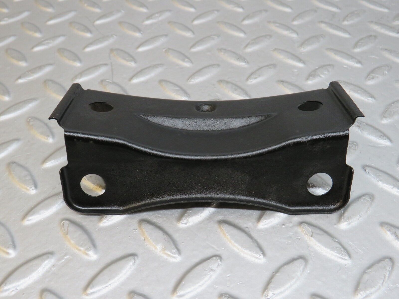 36792 Mercedes-Benz W201 190E 2.0L Gearbox Mount Bracket