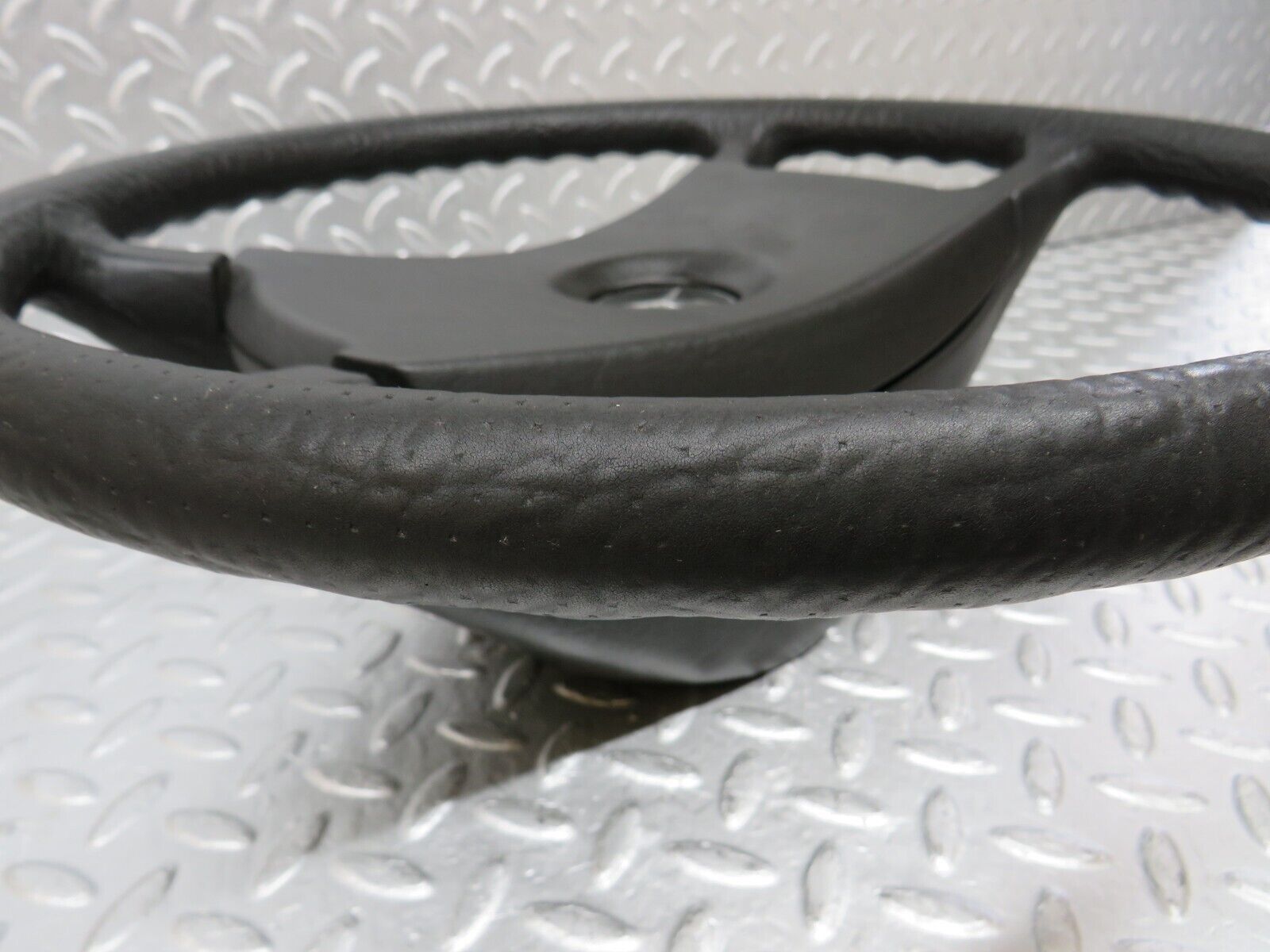 34340 Mercedes-Benz C126 380SEC Coupe Steering Wheel 1264640017