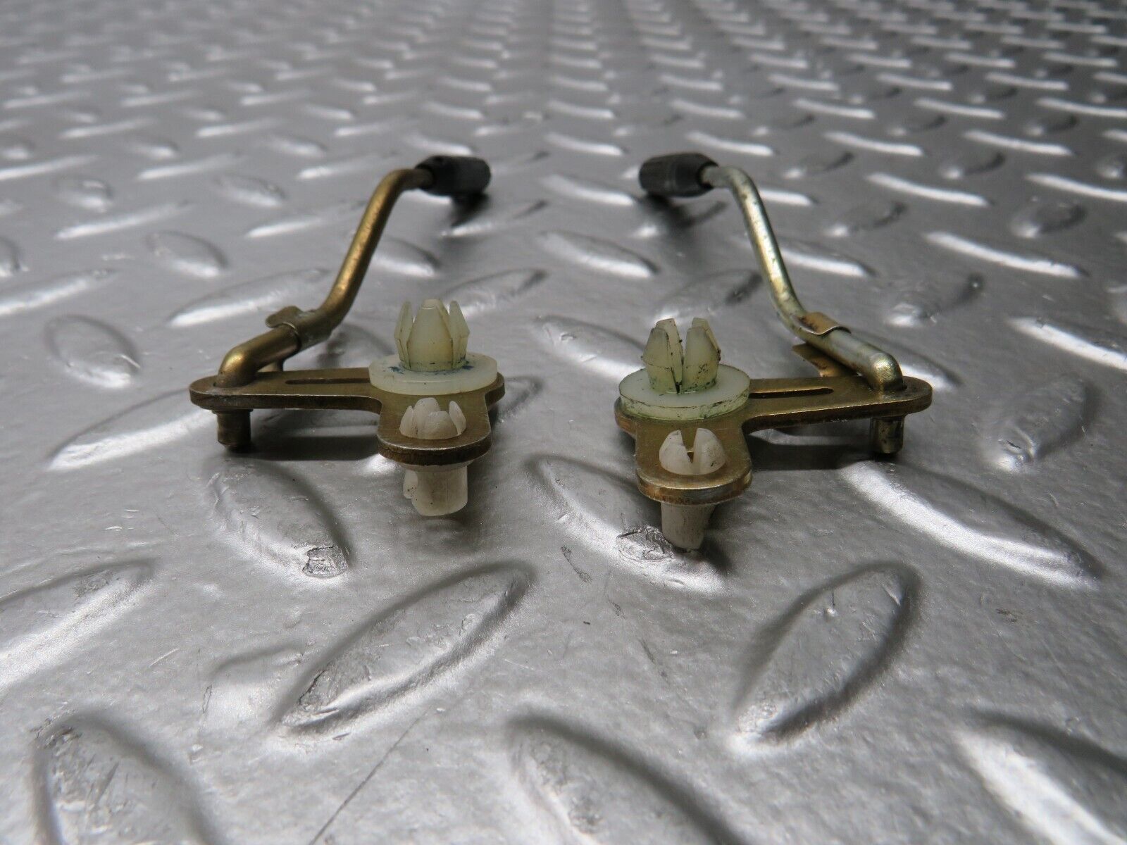 29710 Mercedes-Benz W123 230E Rear Door Lock Knob Pair