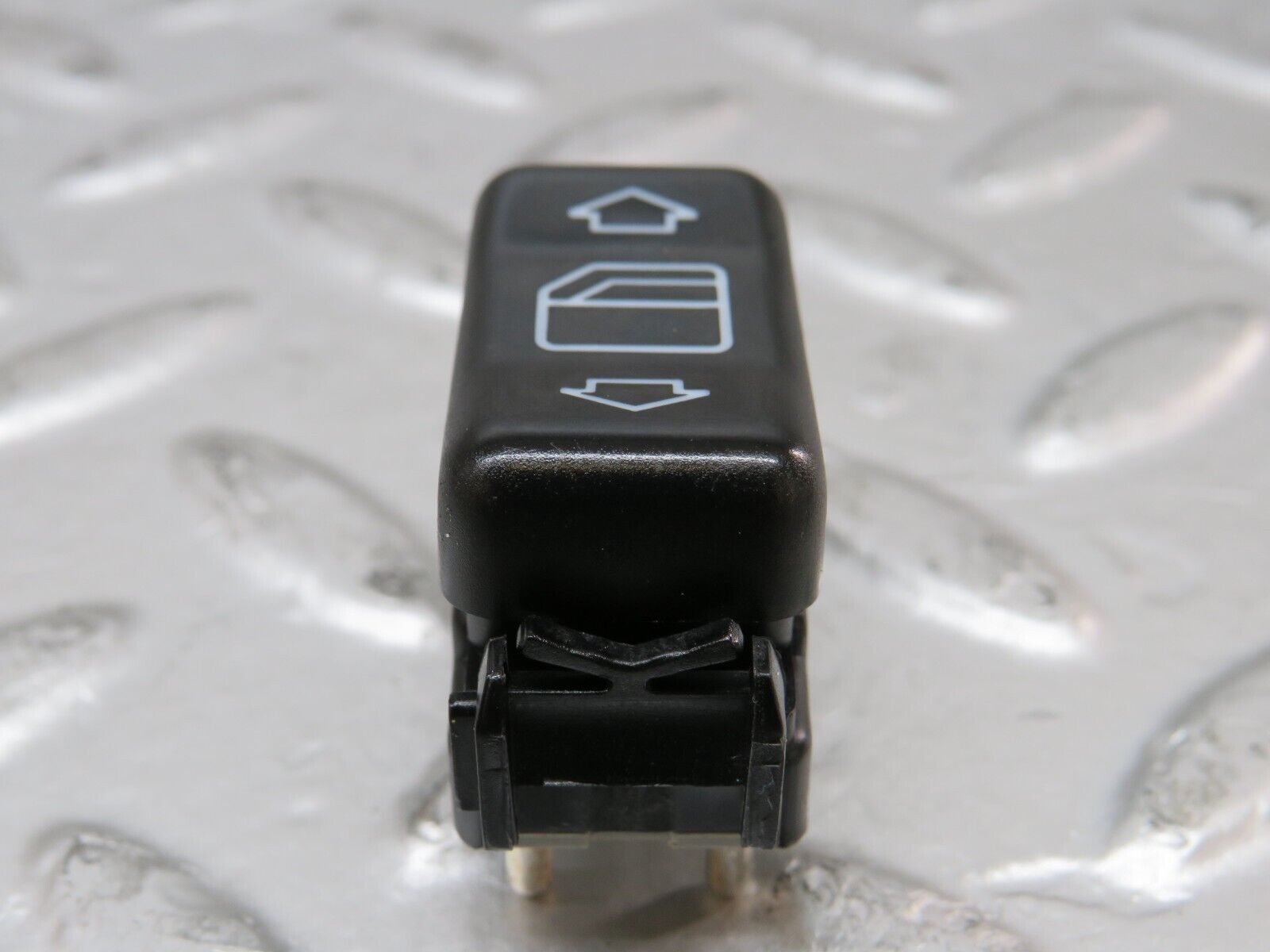26560 Mercedes-Benz C124 220CE Coupe Left Electric Window Switch 1248208910