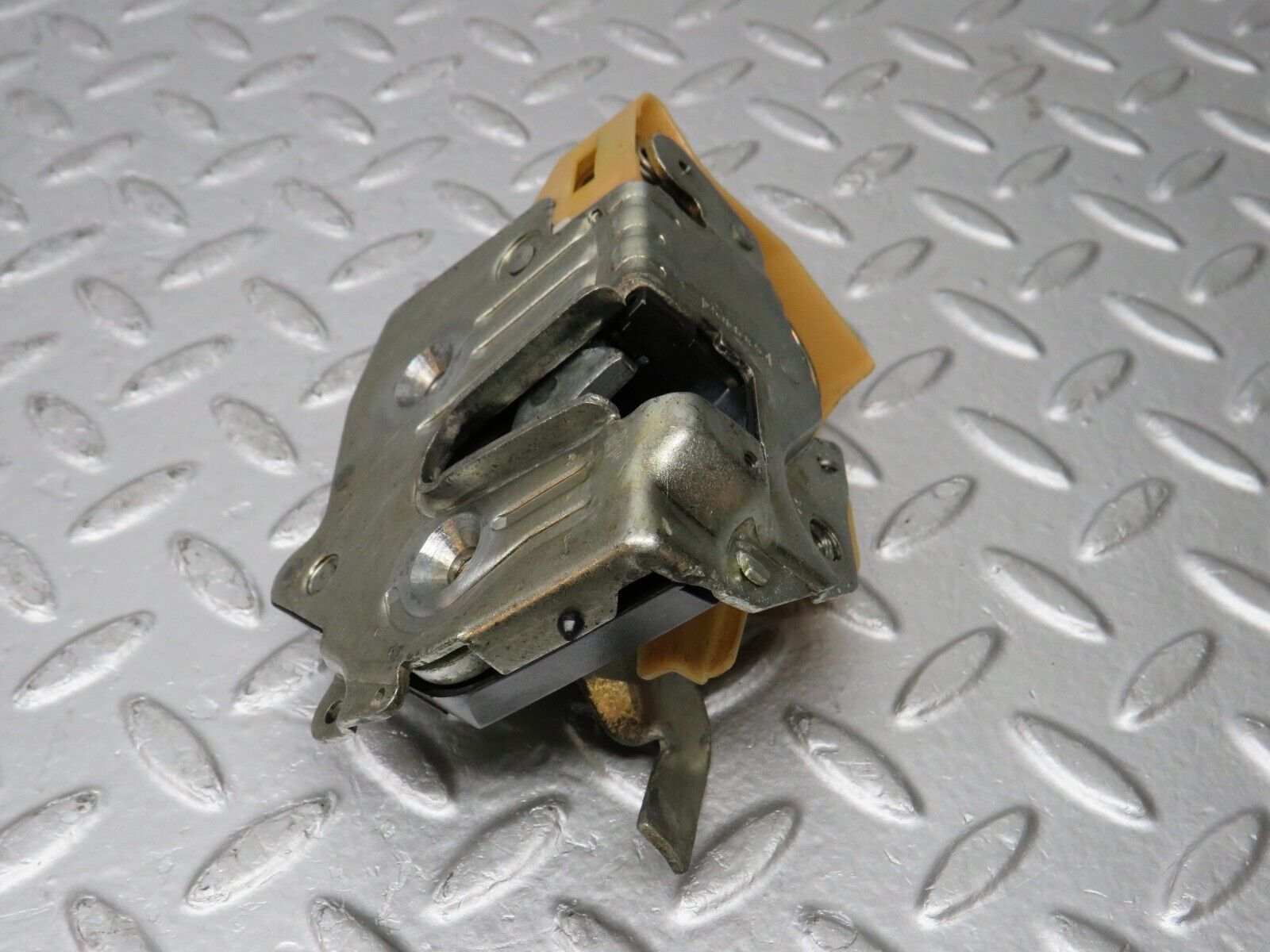 33949 Mercedes-Benz W124 260E Rear Left Door Lock Mechanism