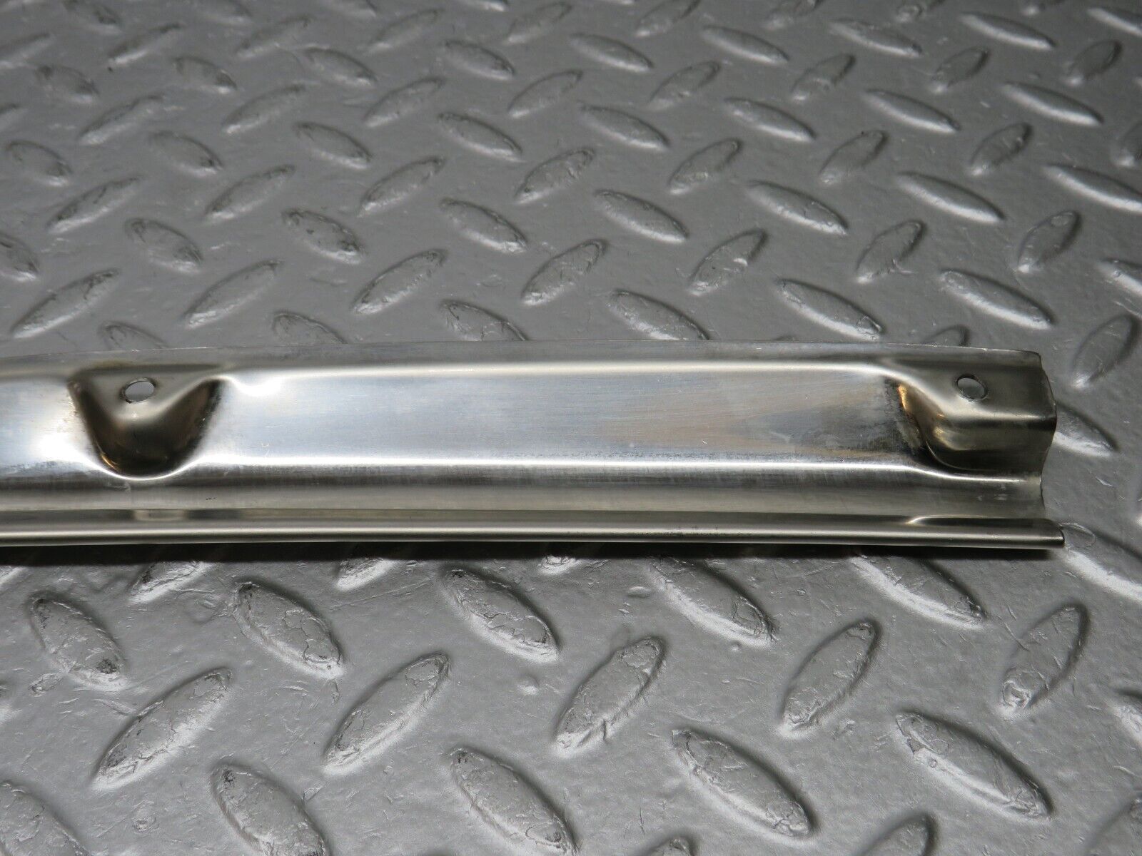 38593 Mercedes-Benz R129 280SL Coupe Folding Top Chrome Top Cover Trim Right
