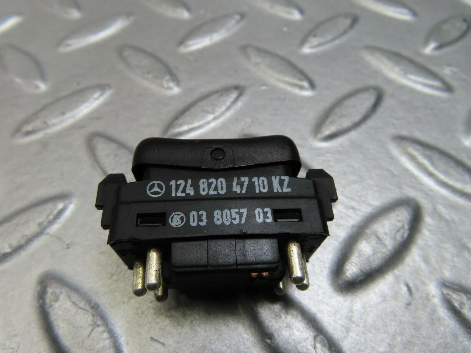 9336 Mercedes-Benz C124 300CE Coupe Rear Right Electric Window Switch