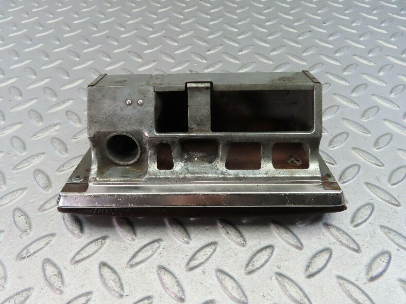 9210 Mercedes-Benz W114 Centre Console Ashtray Brown