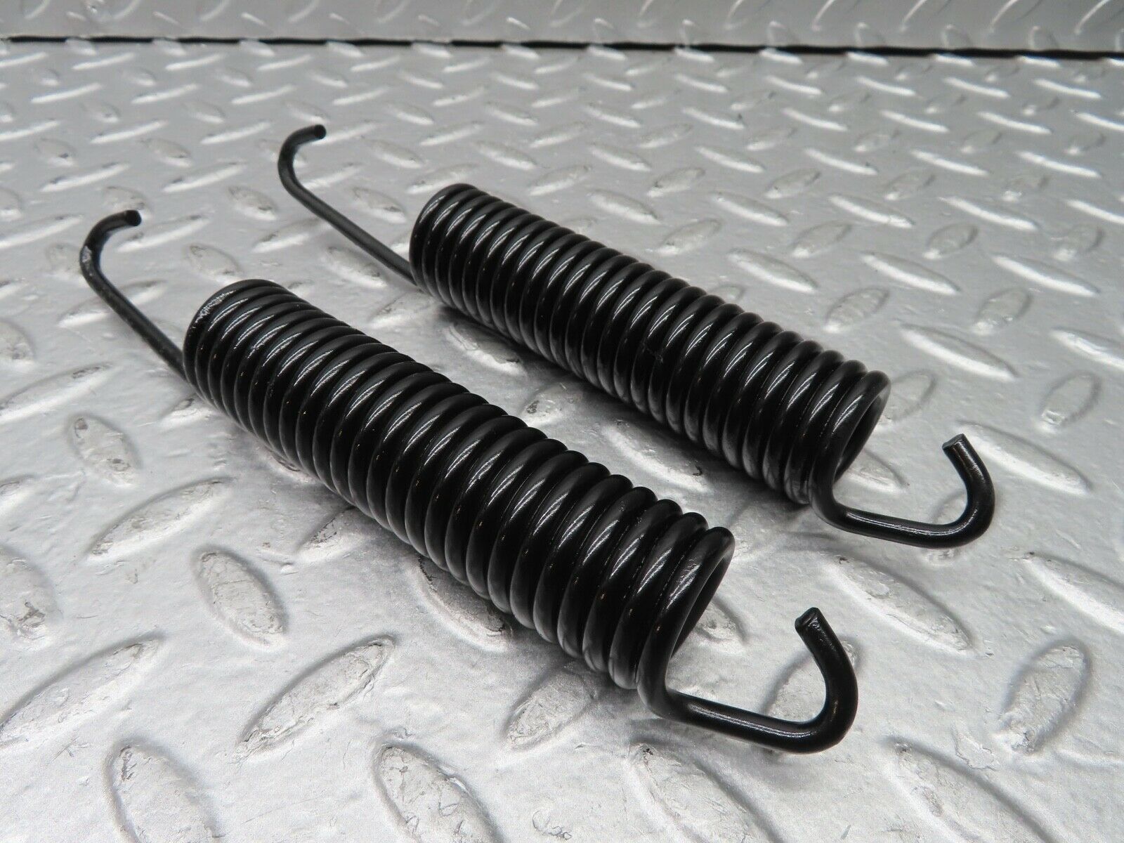 20889 Mercedes-Benz W114 250CE Coupe Bonnet Hinge Spring Pair