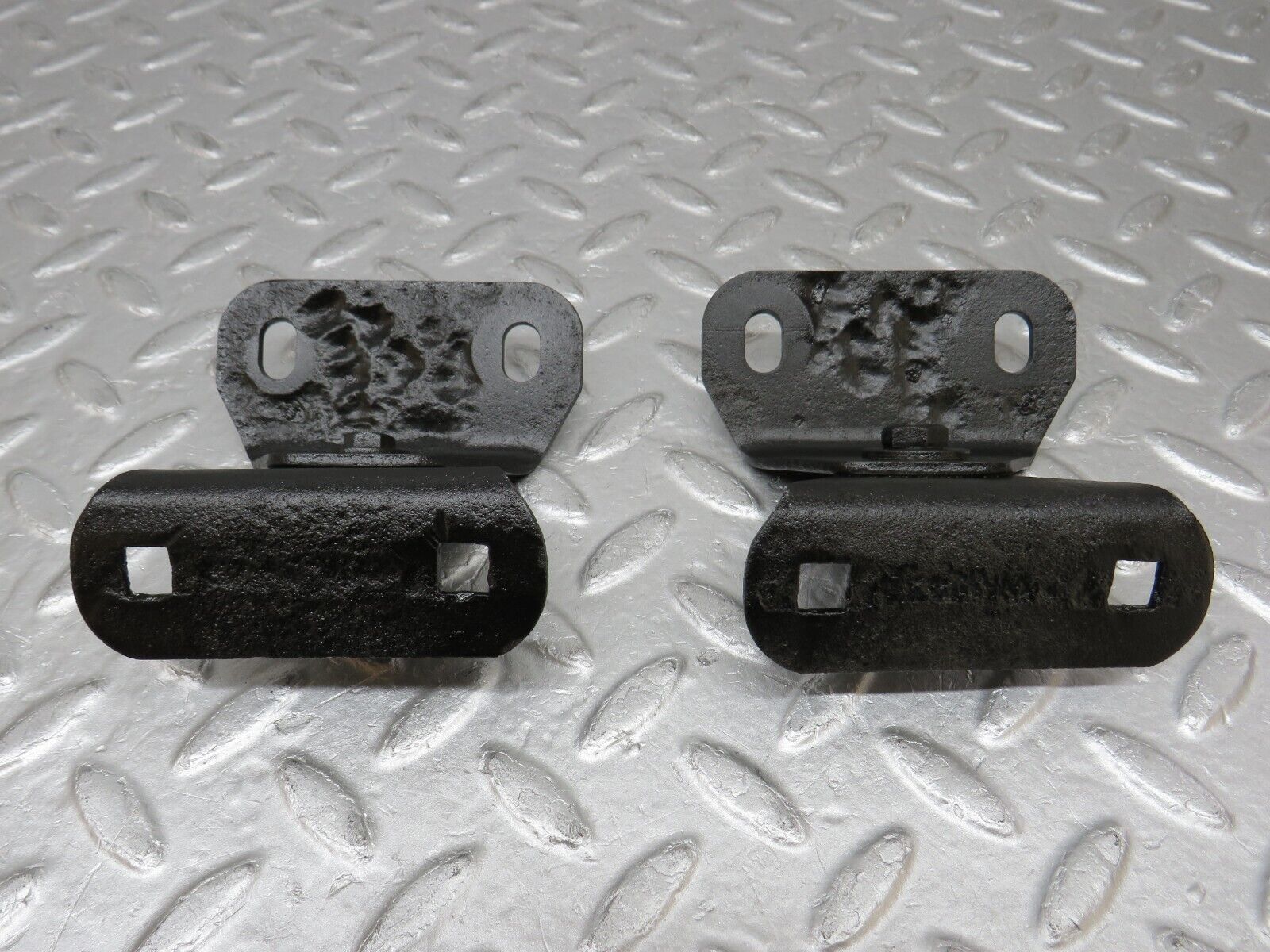 37562 Mercedes-Benz W109 300SEL Rear Bumper Bracket Pair