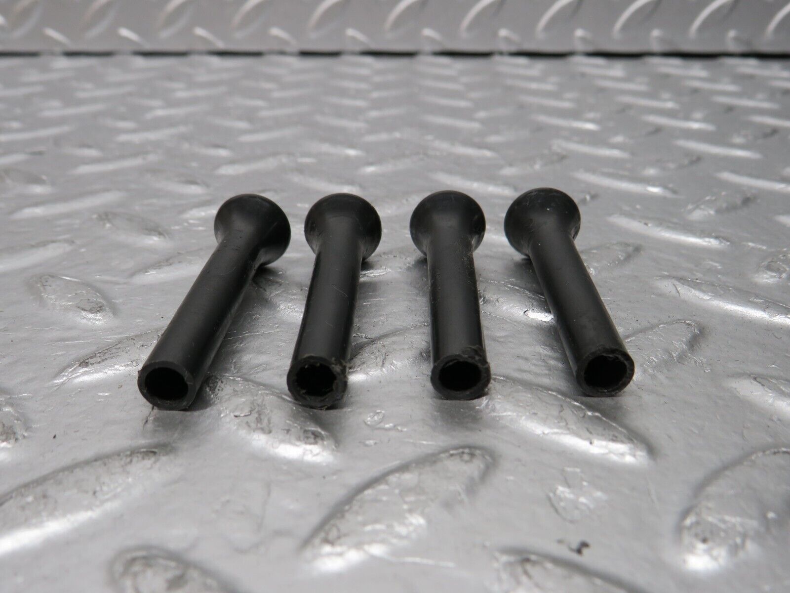 31019 Mercedes-Benz W123 230E Door Lock Knob Set