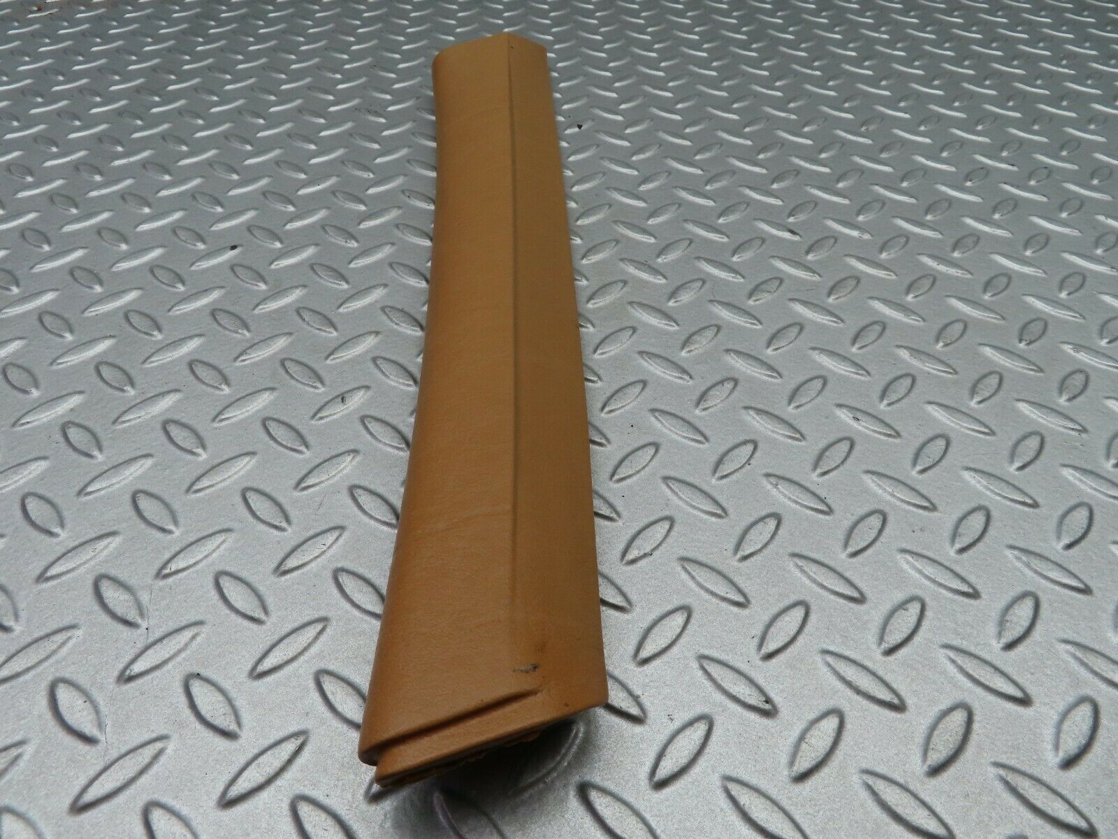 5672 Mercedes-Benz W123 200 A Pillar Cover Right Side