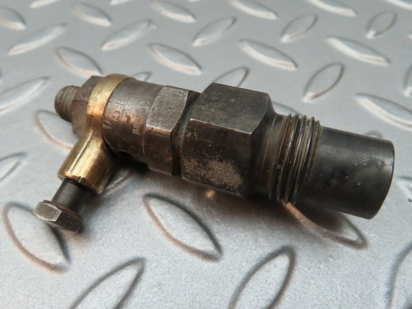 3686 Mercedes-Benz W120 PONTON Diesel Fuel Injetcor Bosch KCA30SD2/4