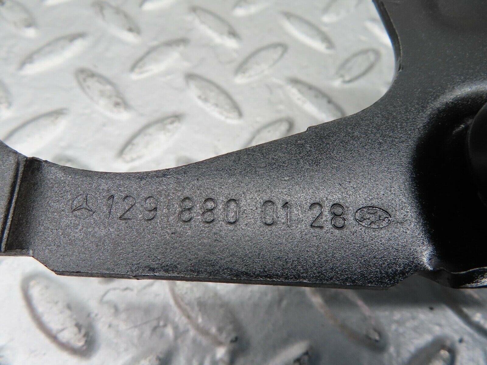 15114 Mercedes-Benz W140 S320 Bonnet Hinge Left Side 1298800128