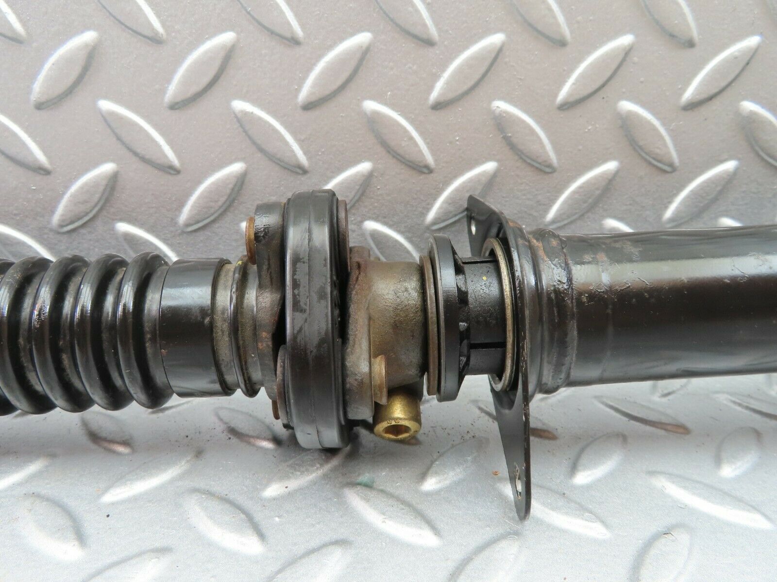 6728 Mercedes-Benz S124 E220 Wagon Steering Column