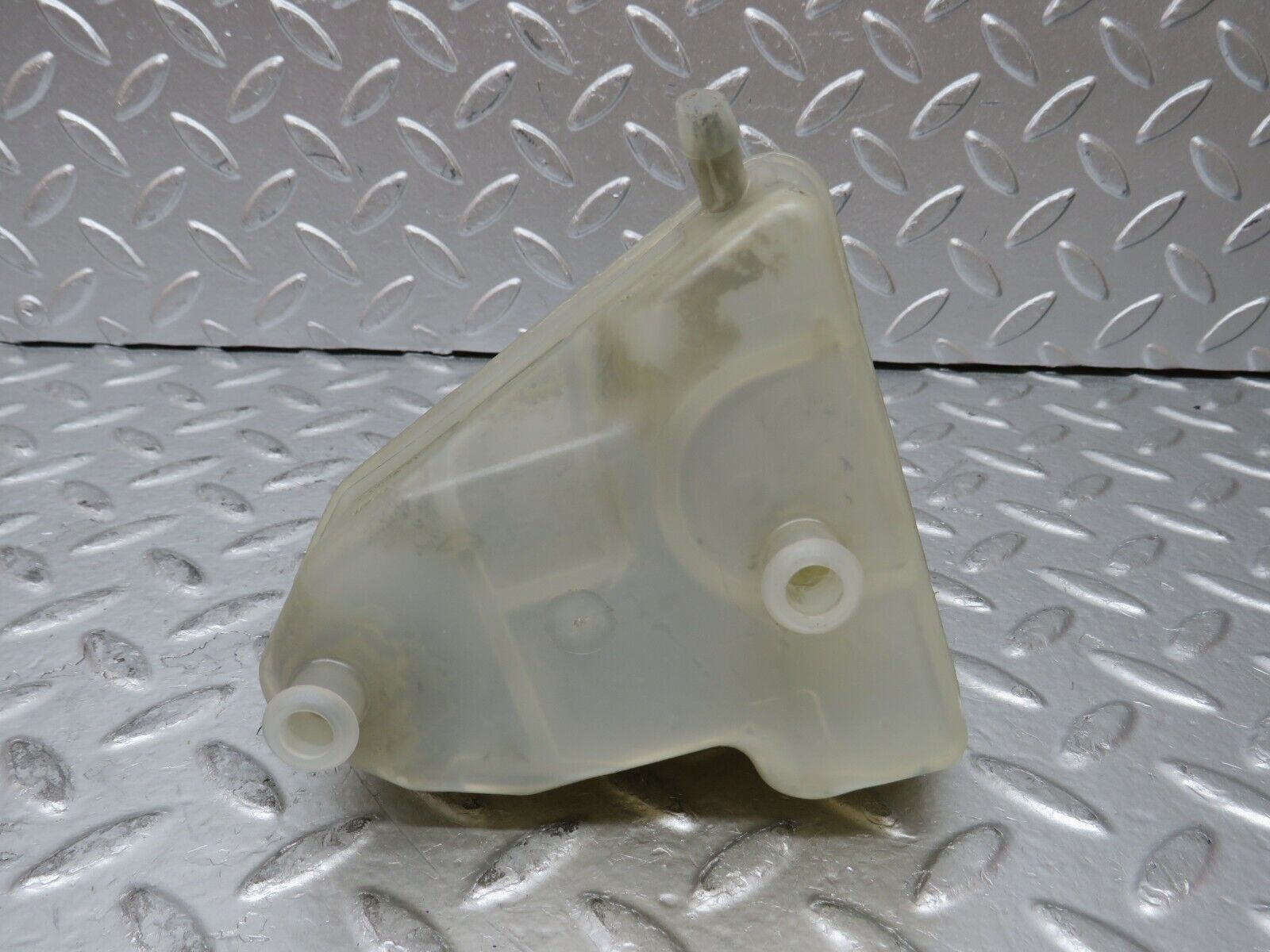 26857 Mercedes-Benz W123 240D Brake Fluid Reservoir Tank