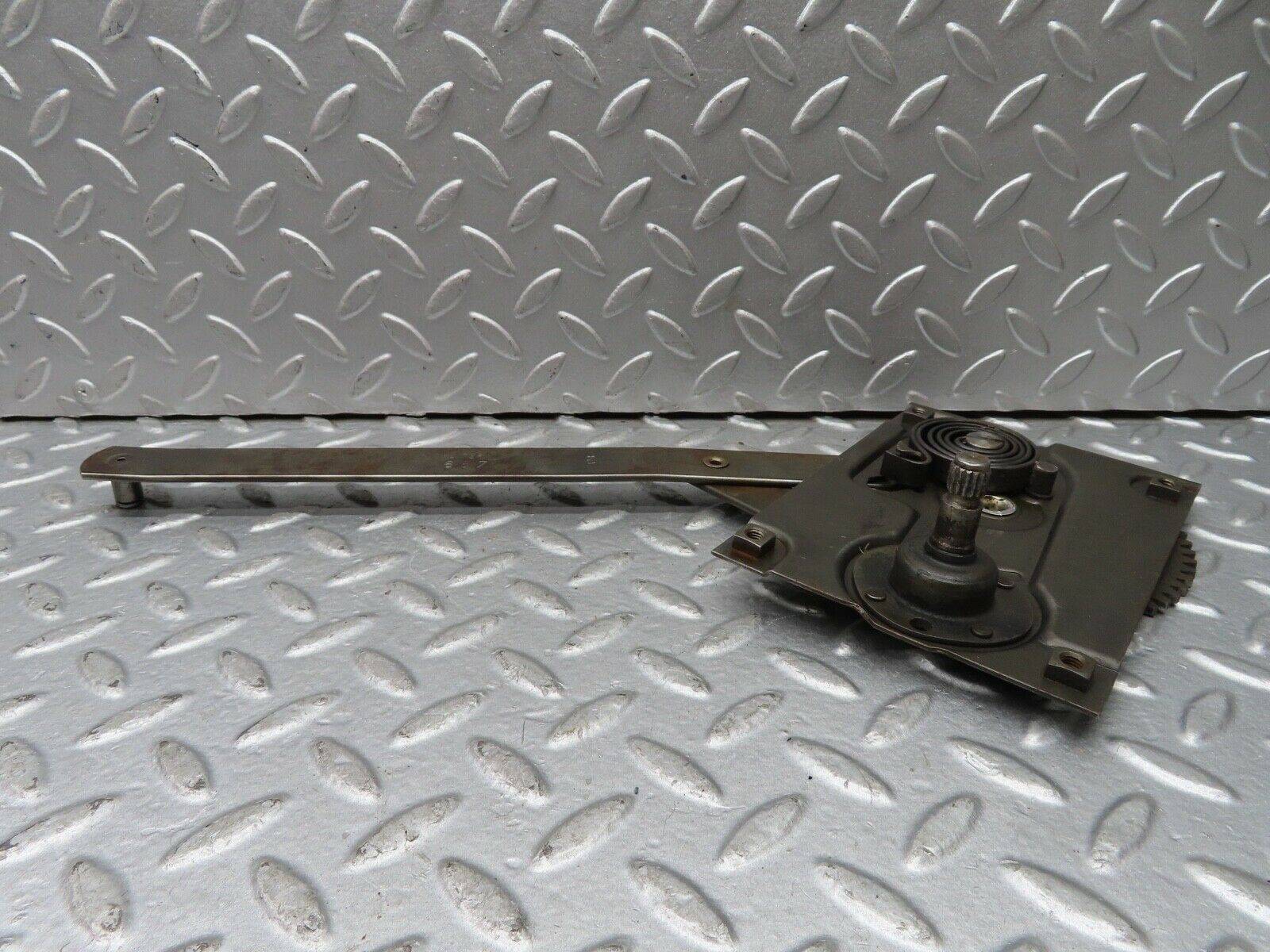 18823 Mercedes-Benz W121 190b Ponton Front Right Manual Window Regulator