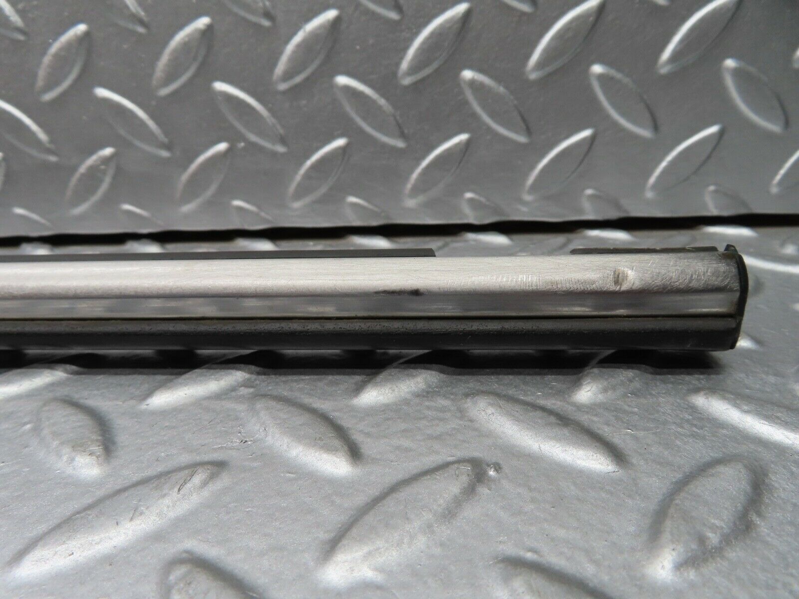 20962 Mercedes-Benz W114 250CE Coupe Left Door Centre Moulding Trim