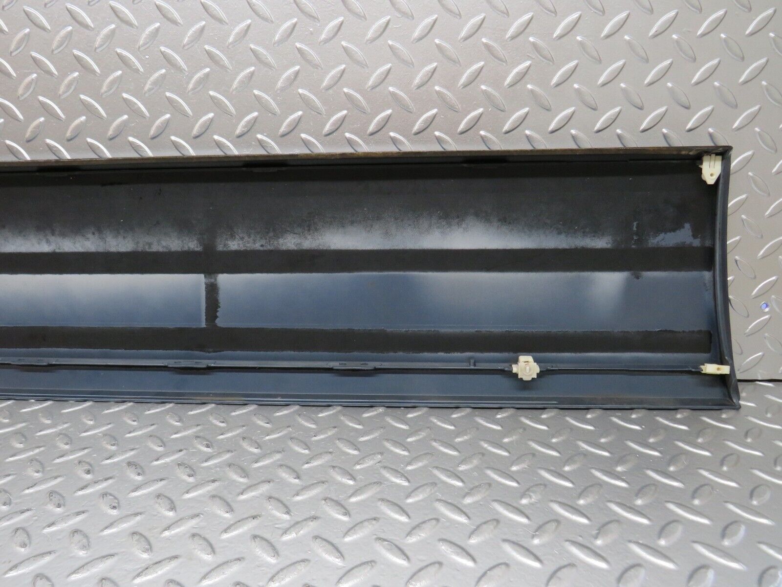 25233 Mercedes-Benz W201 190D Front Right Door Moulding Trim 2016905640