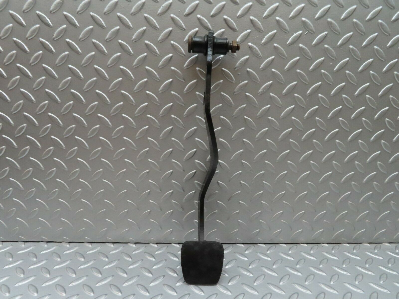 3673 Mercedes-Benz W108 280SE Brake Pedal