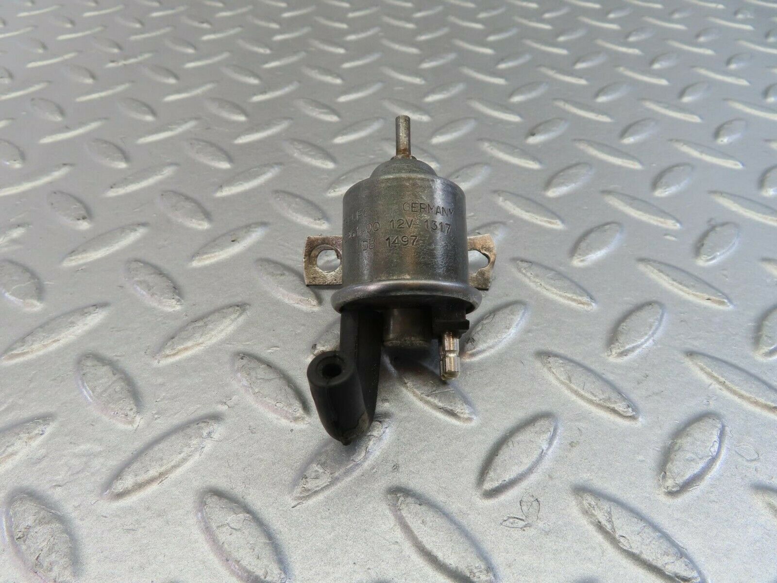 10039 Mercedes-Benz C123 280CE Coupe Egr Control Valve Pierburg 7.12691.00