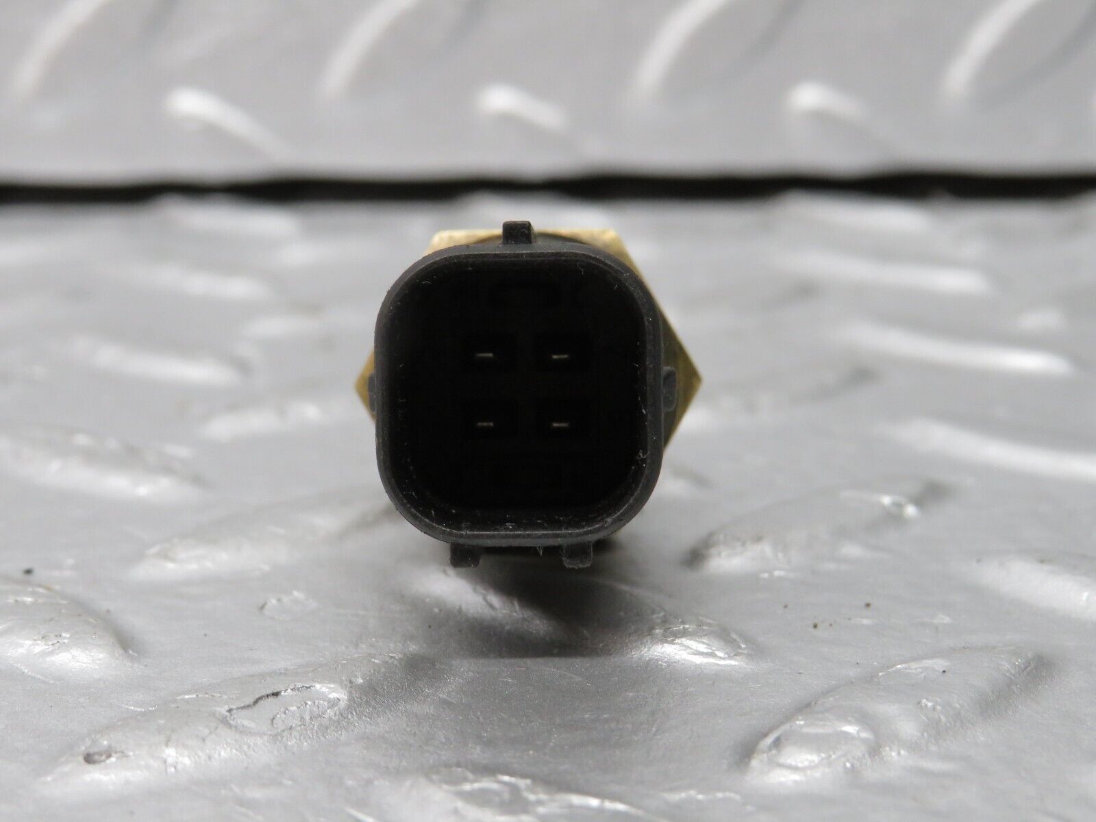 39713 Mercedes-Benz R129 320SL Coupe Coolant Temperature Sensor 0115425117