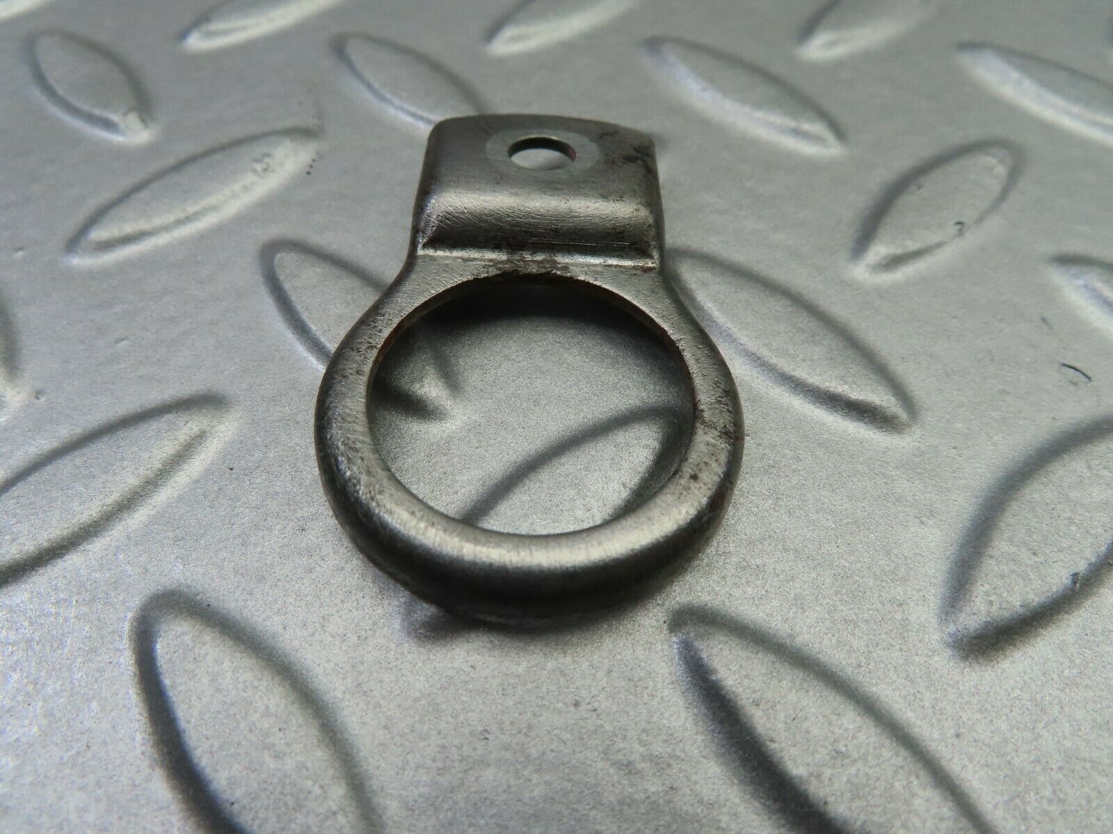 7097 Mercedes-Benz C107 350SLC Coupe Fuel Injector Bracket