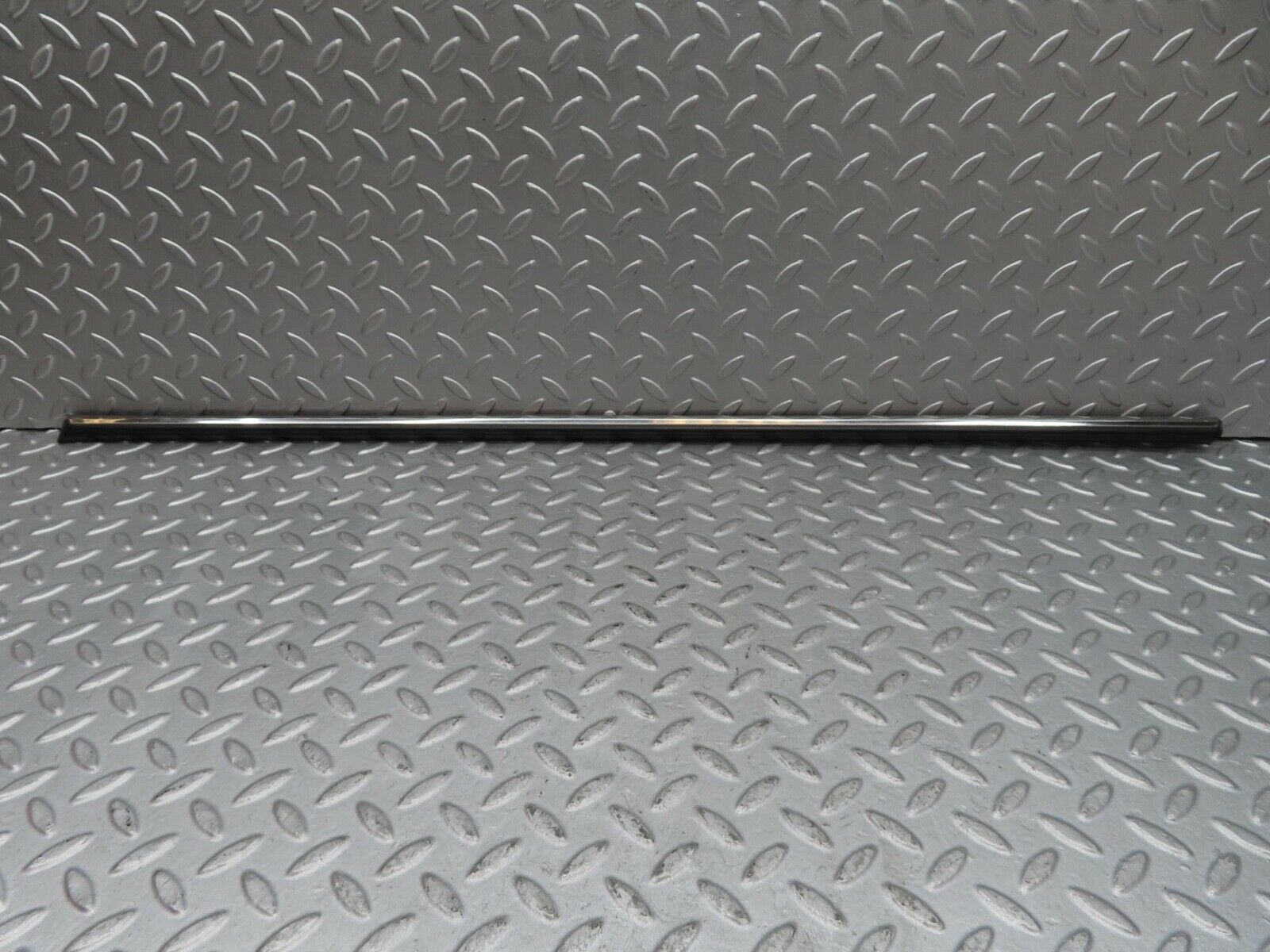 12593 Mercedes-Benz W108 280SE 3.5 Centre Door Chrome Trim Rear Left