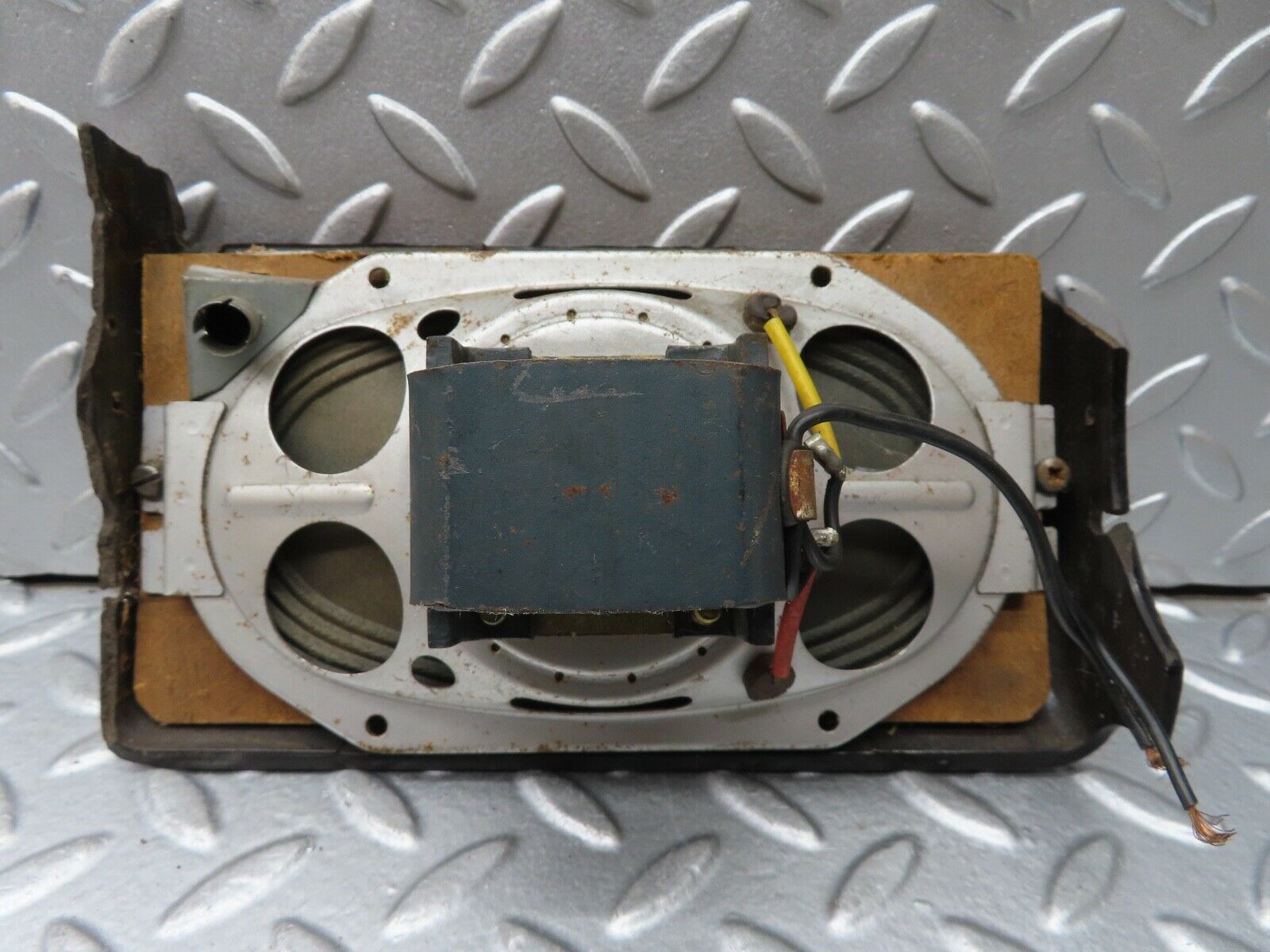 18673 Mercedes-Benz W120 W121 Ponton Radio Speaker