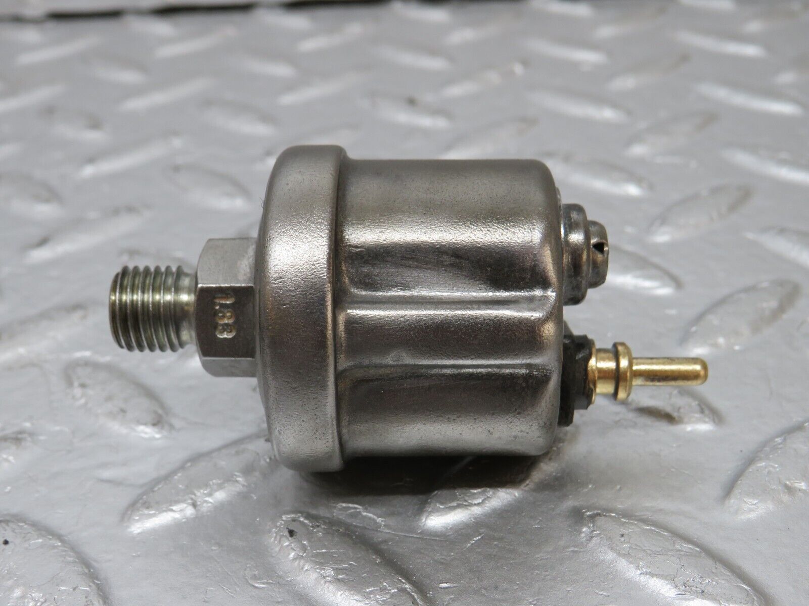 34484 Mercedes-Benz C126 380SEC Coupe Oil Pressure Sensor 0055421817