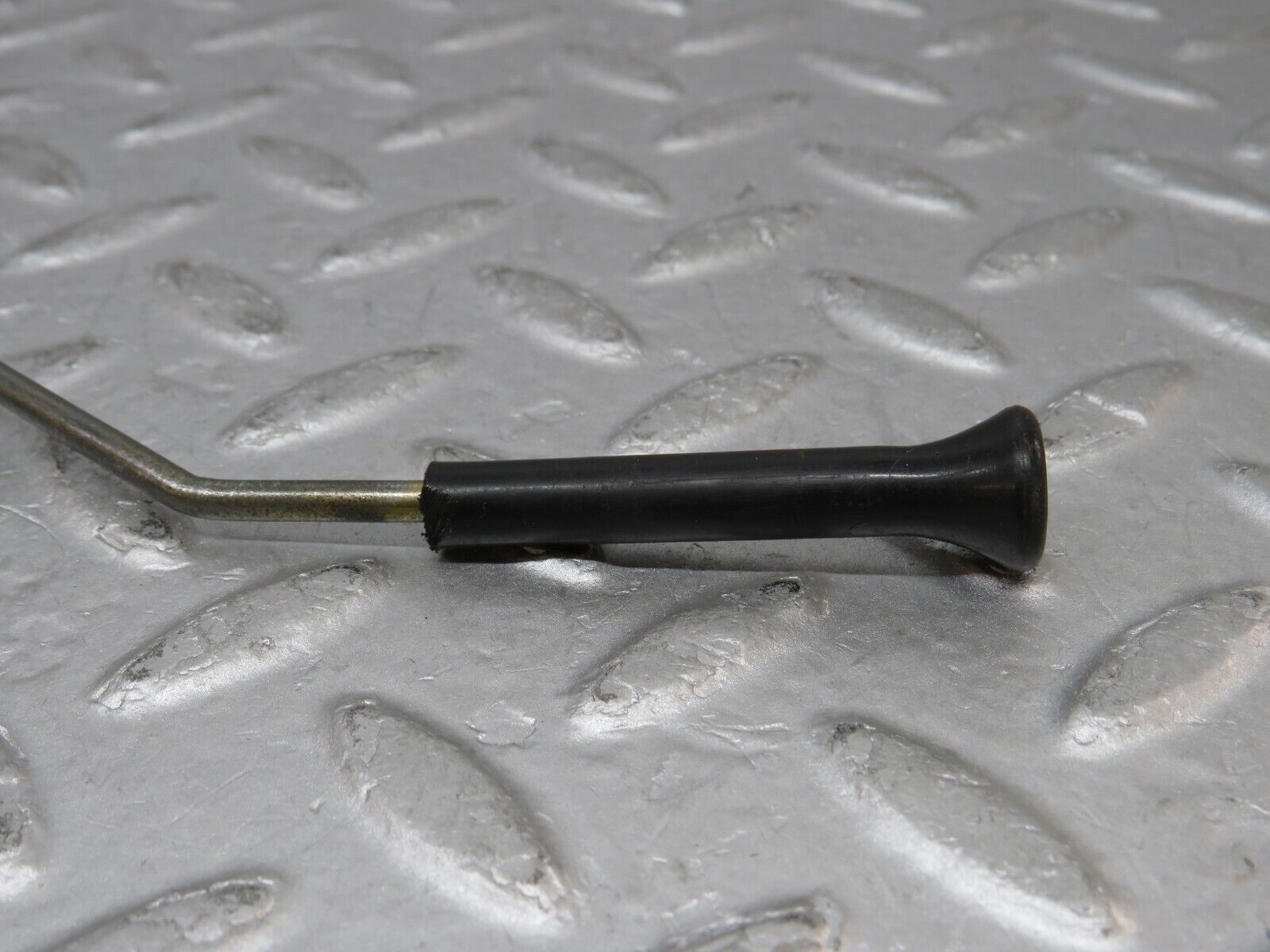 35873 Mercedes-Benz W108 Front Right Door Lock Knob