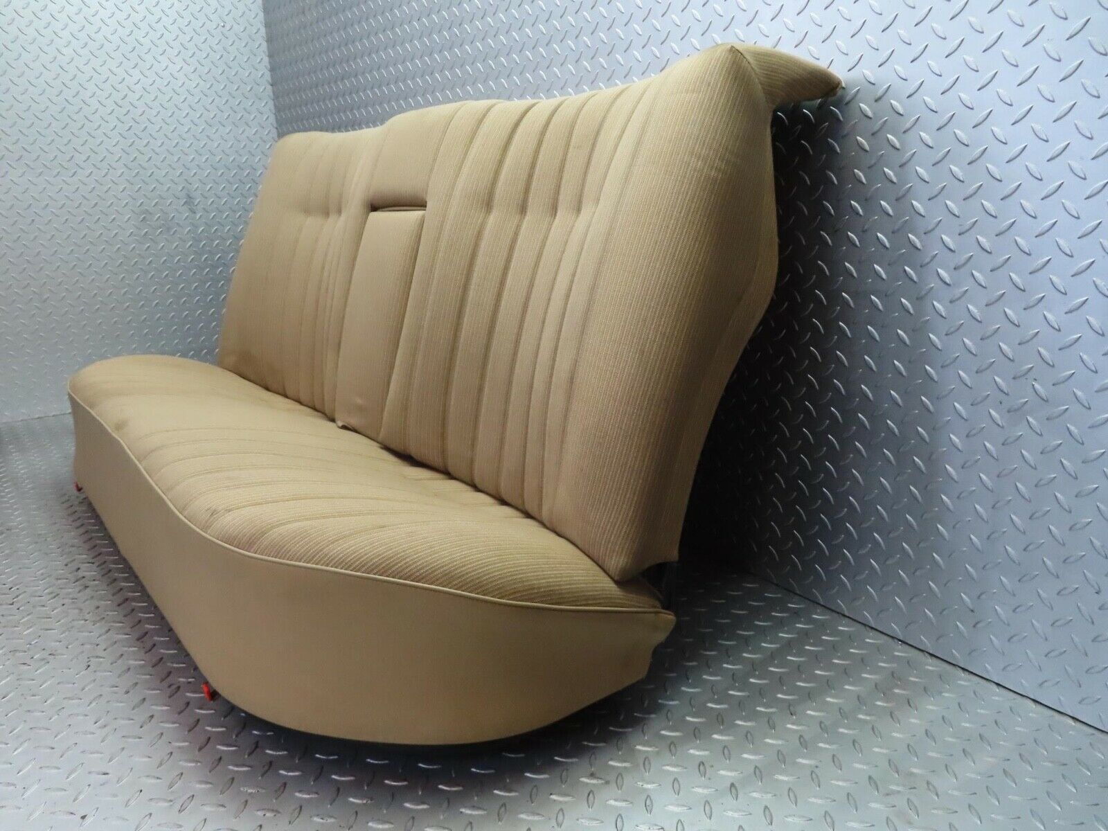 7009 Mercedes-Benz W123 230E Rear Seat 1239202716