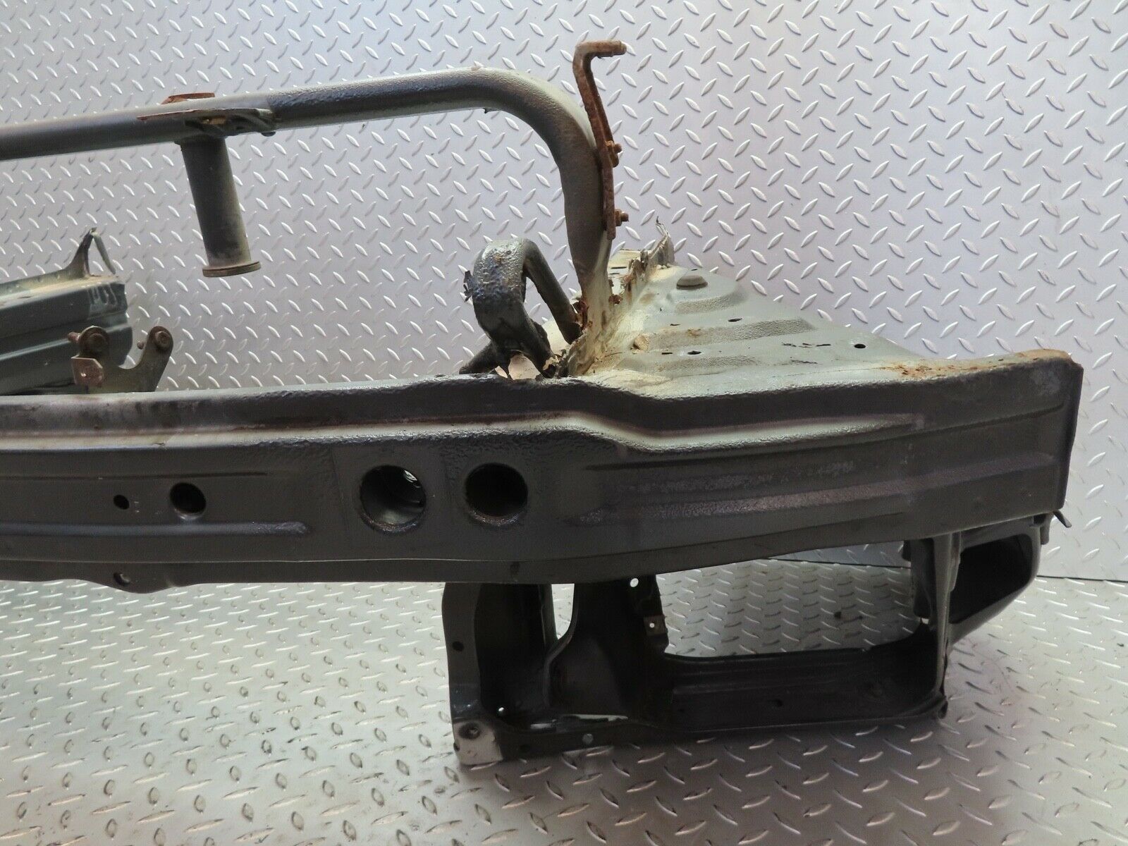 17413 Mercedes-Benz R129 300SL Coupe Front Panel