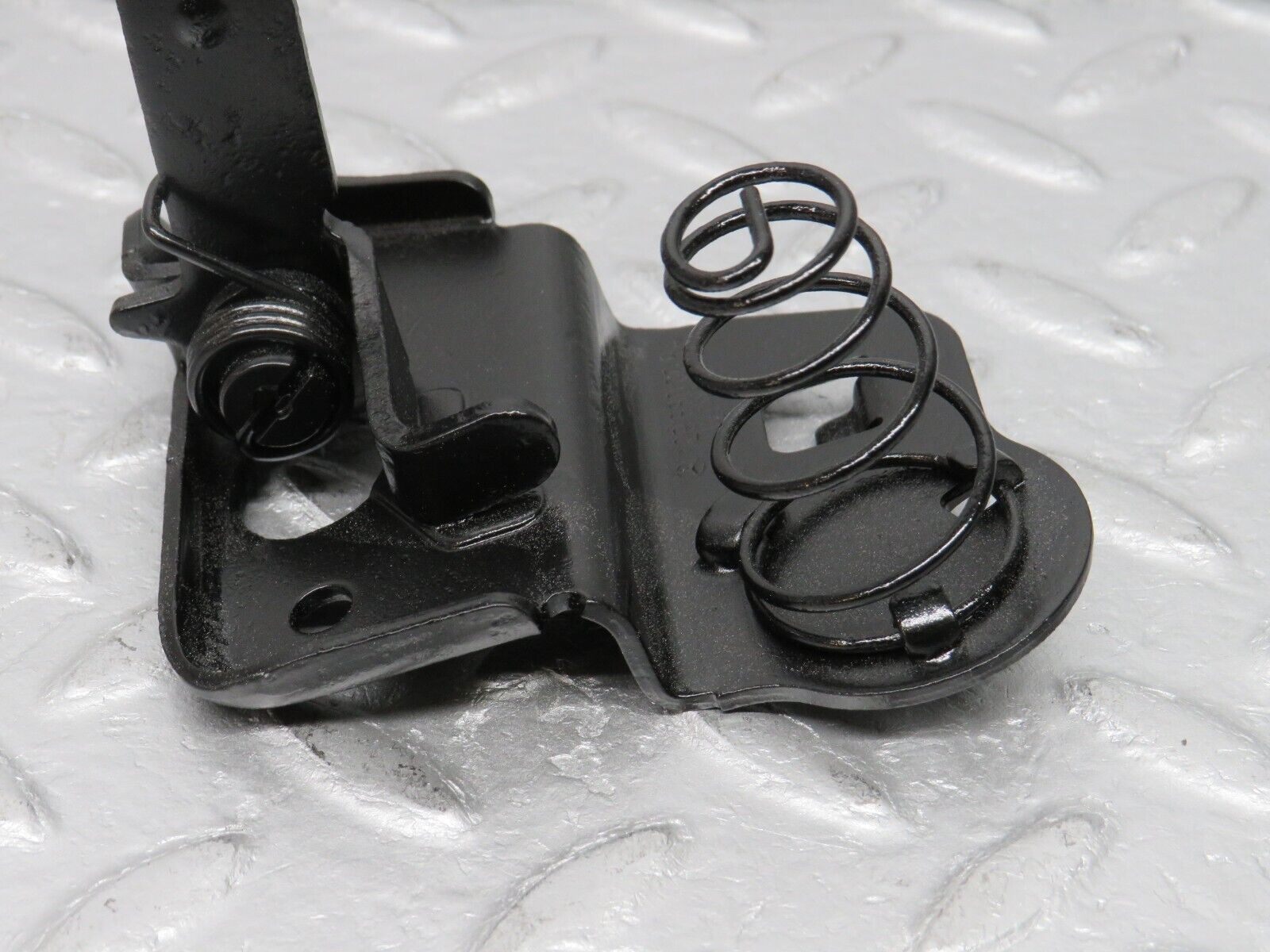 38528 Mercedes-Benz R129 280SL Coupe Bonnet Release Latch 1298800064