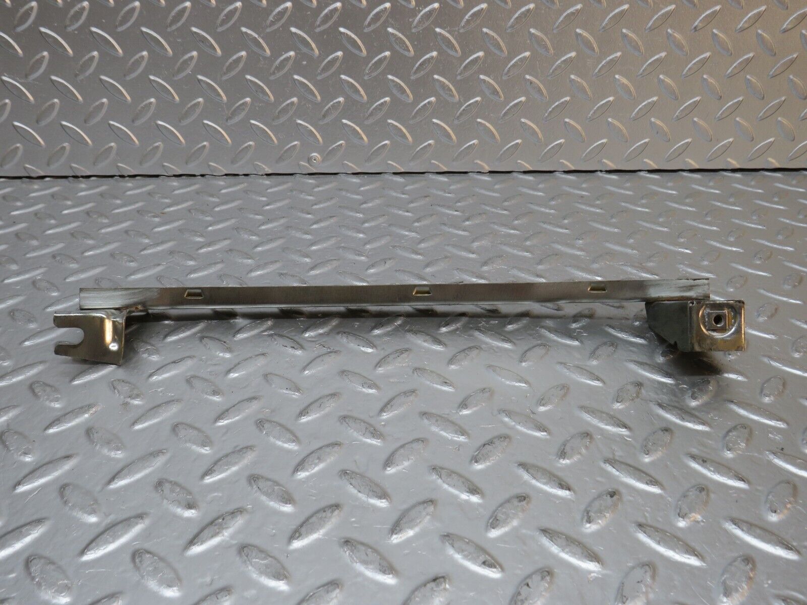 30994 Mercedes-Benz W123 200D Rear Left Door Window Channel