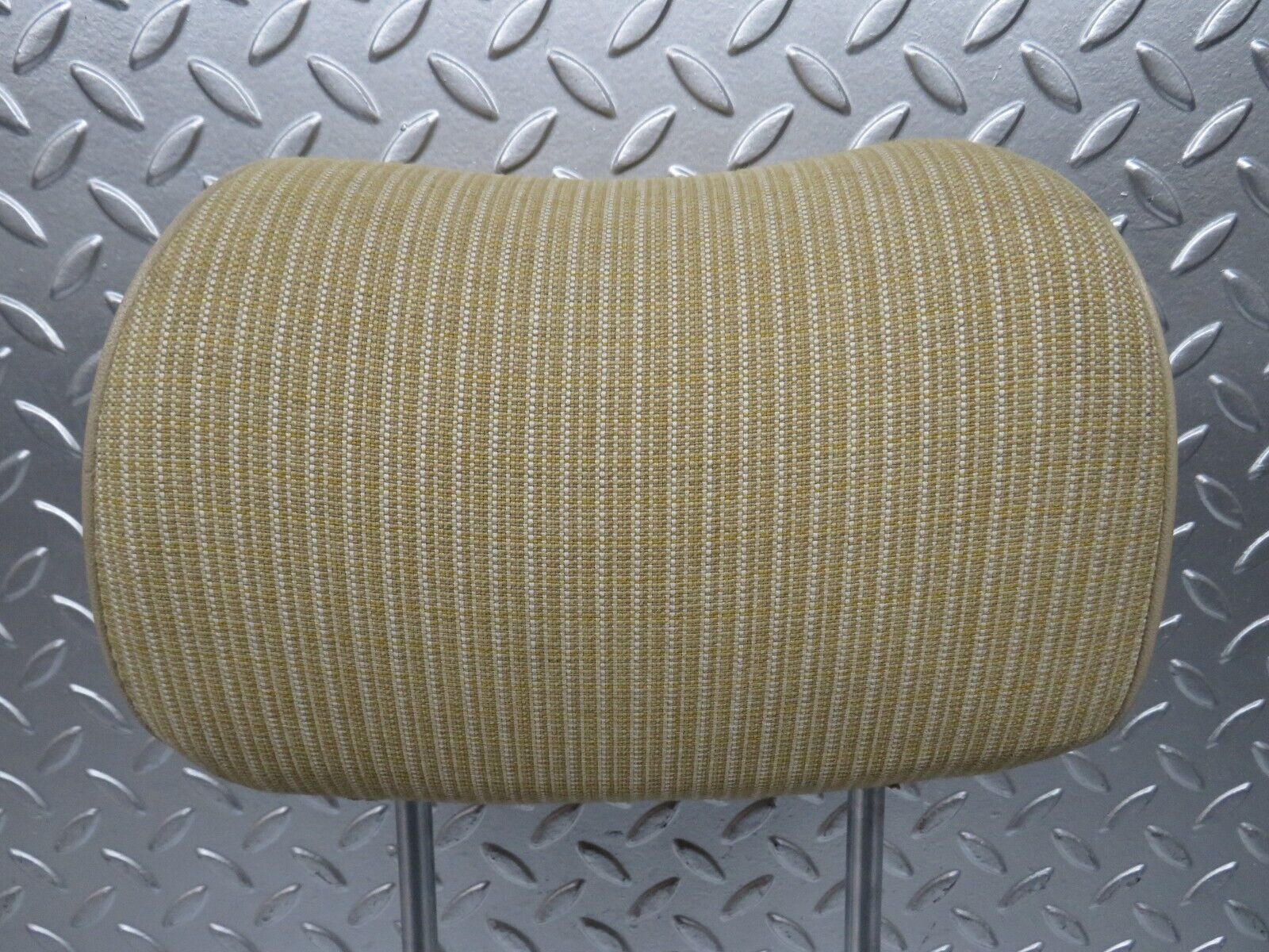 29802 Mercedes-Benz W123 230E Front Seat Headrest