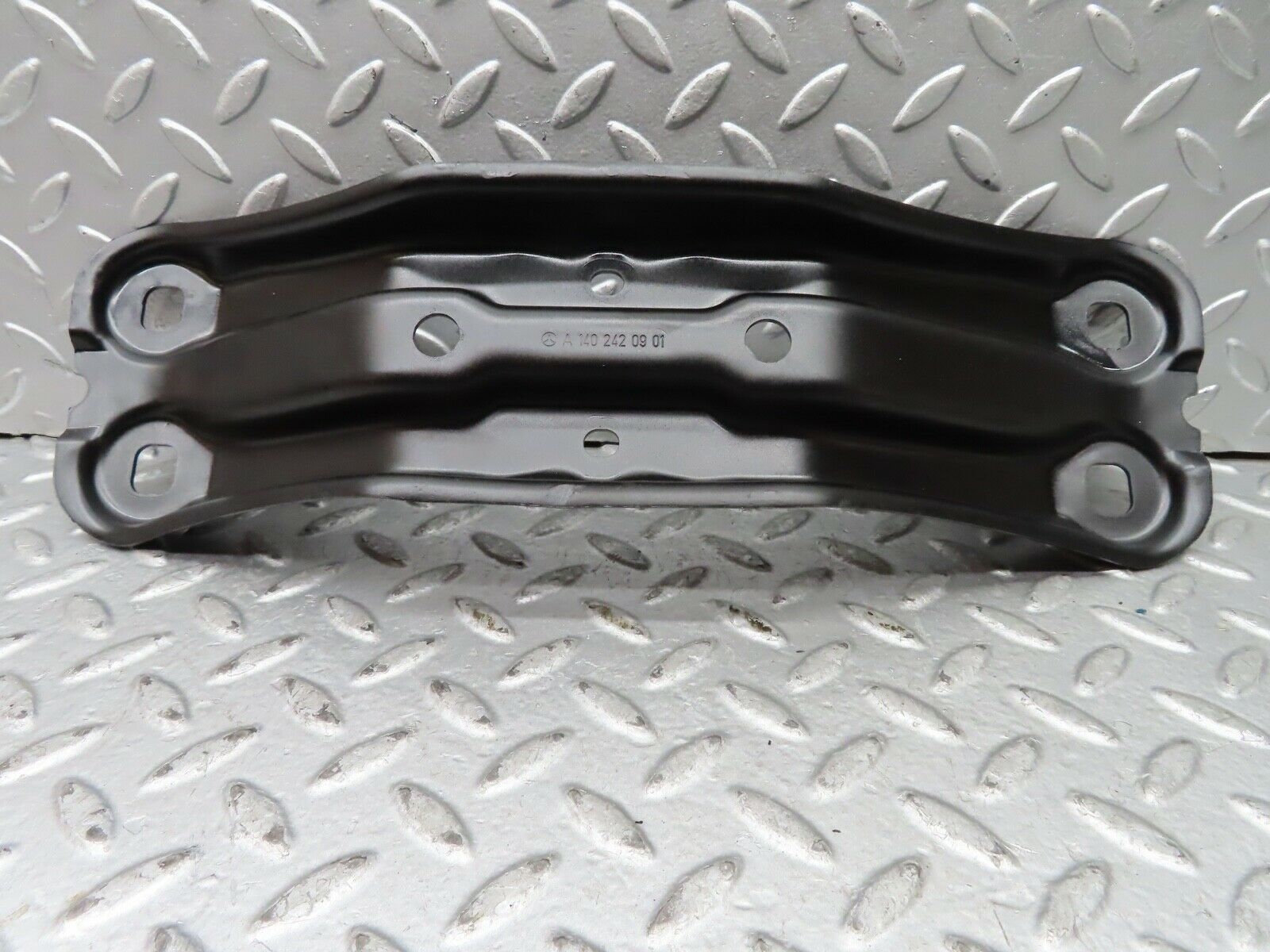 19691 Mercedes-Benz C140 CL420 Coupe Gearbox Mount Bracket 1402420901