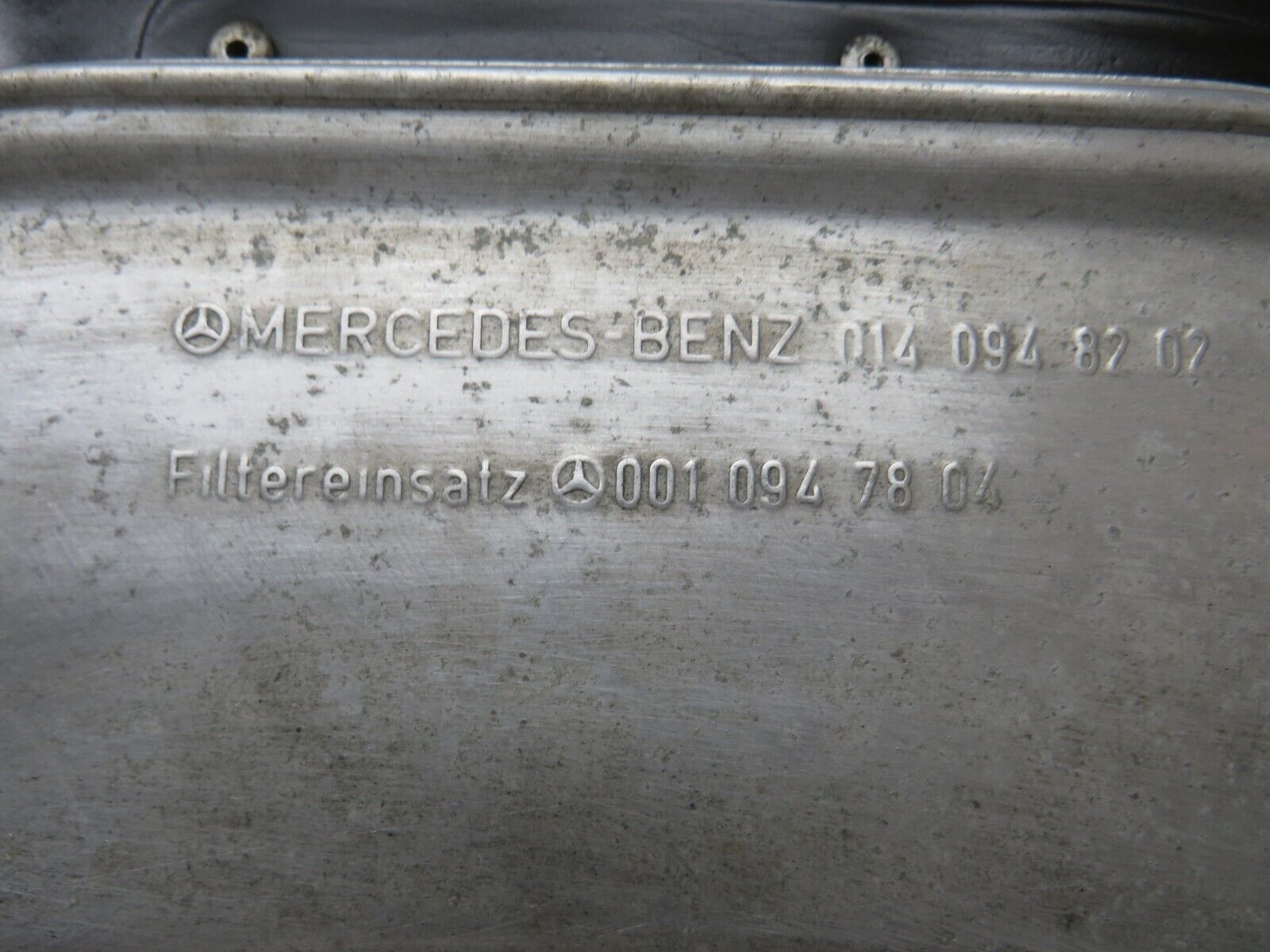 36959 Mercedes-Benz C126 420SEC Coupe Air Filter Box Housing Aluminium 0010947804 0140948202