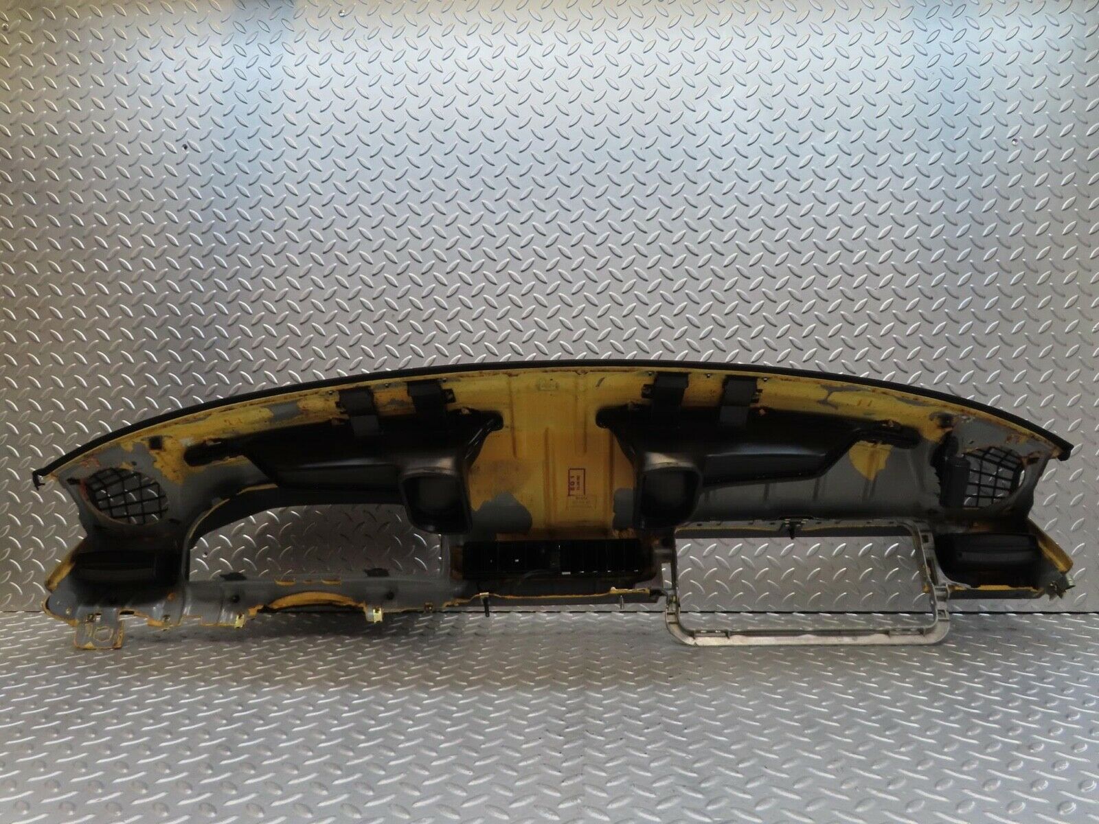 16410 Mercedes-Benz W124 260E Dashboard Black