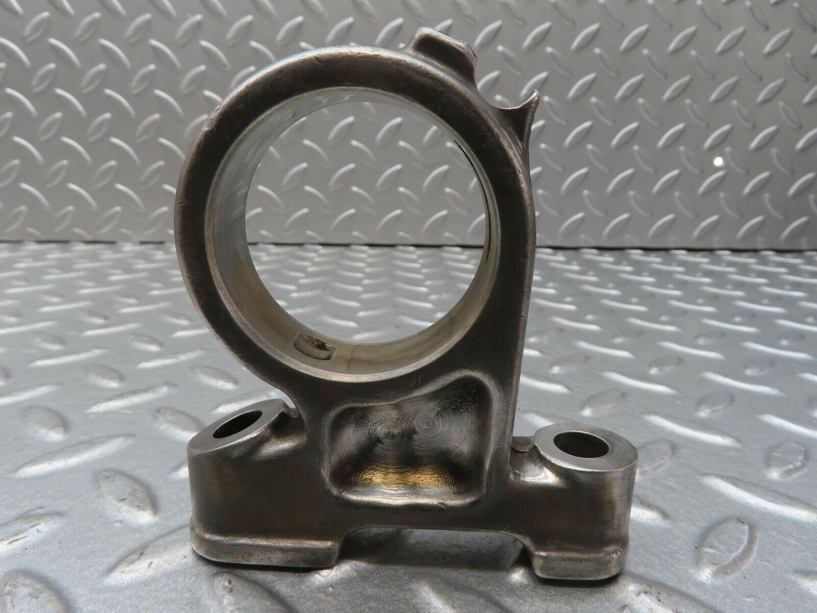 13350 Mercedes-Benz C107 350SLC Coupe Camshaft Tower Bearing 1160512112