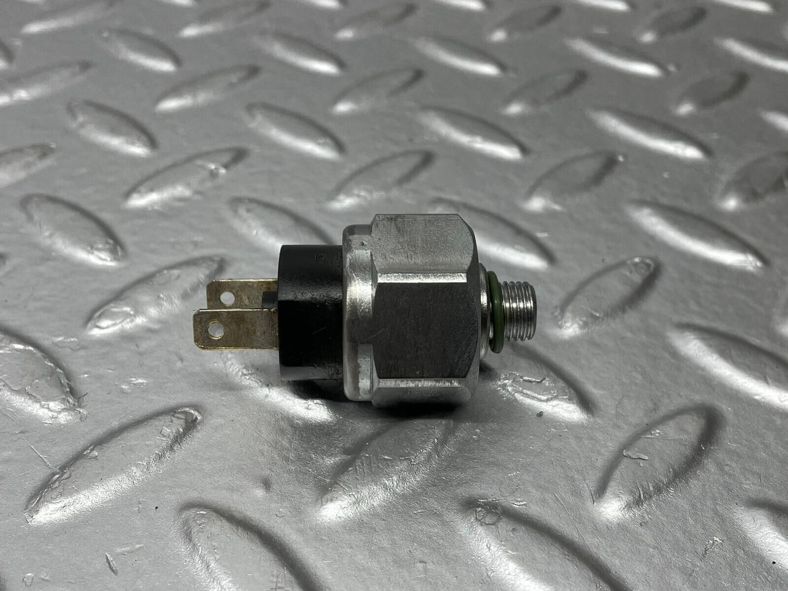 39582 Mercedes-Benz R129 320SL Coupe Aircon Pressure Switch 1248208310