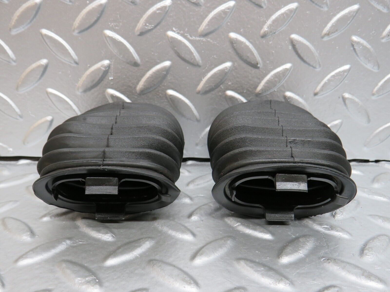 29465 Mercedes-Benz W124 230E Rear Door Wire Protector Rubber 1268210597