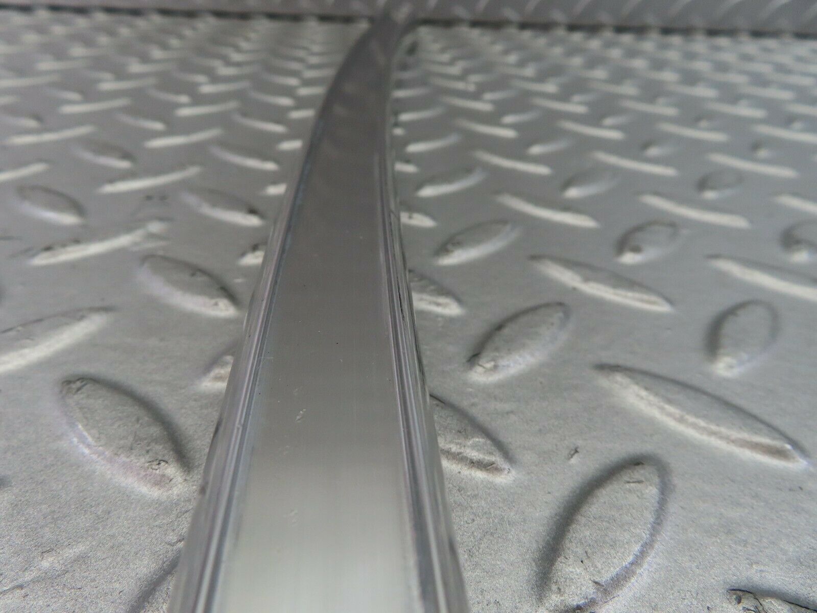 7662 Mercedes-Benz S123 230TE Wagon Rear Left Chrome Window Channel