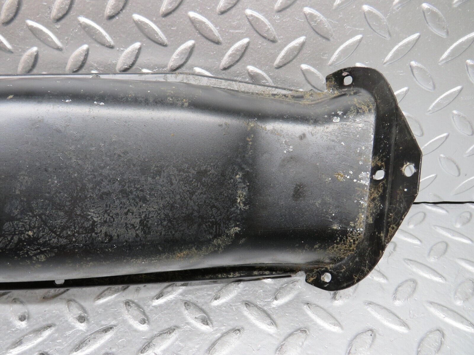 30105 Porsche 924 Fuel Tank Filling Pipe Metal Cover