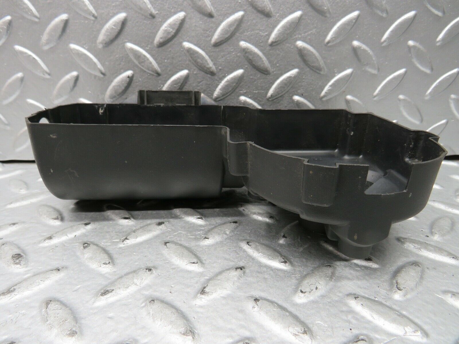 21855 Mercedes-Benz W124 Wiper Motor Cover 1390591046