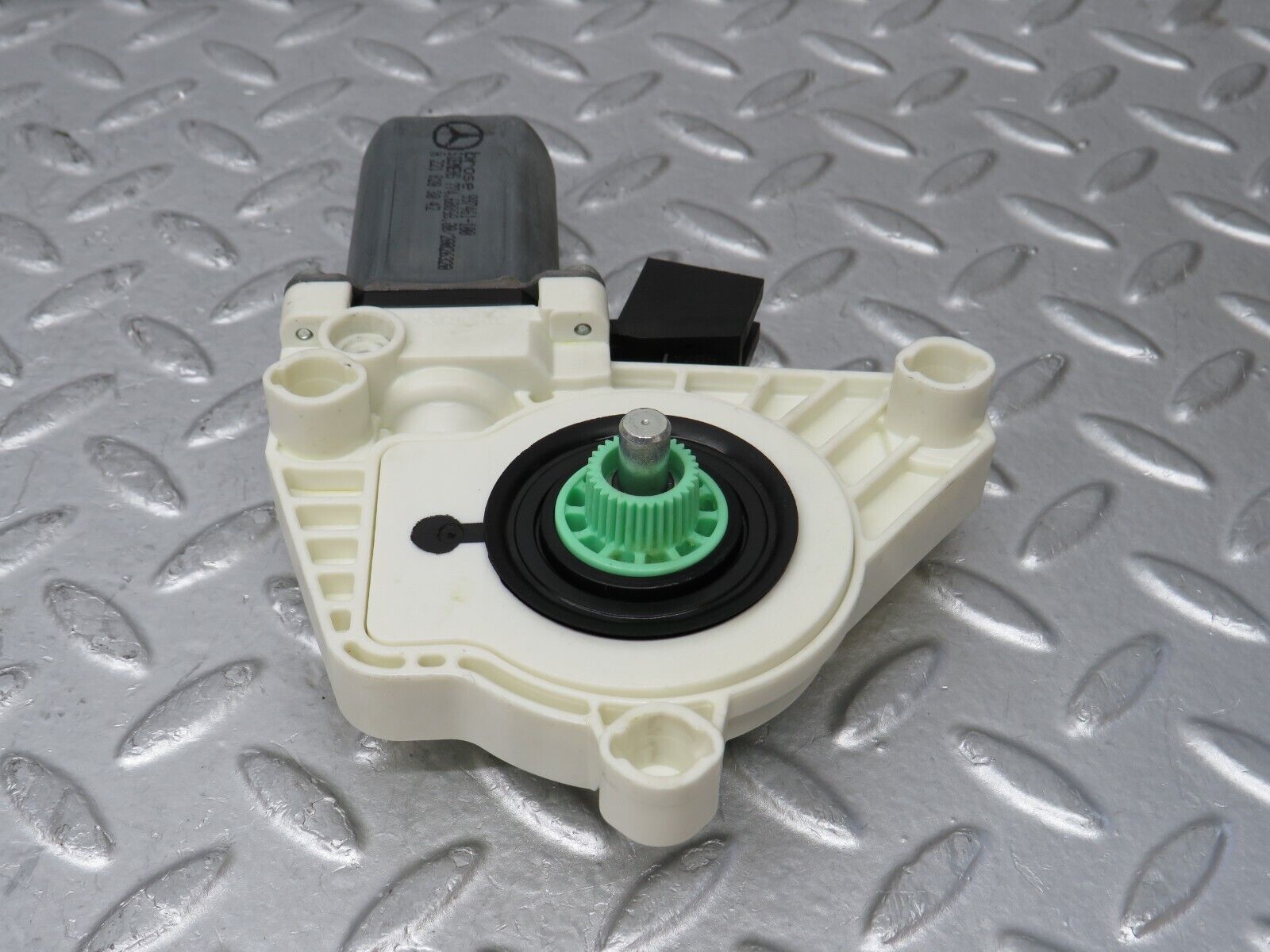 35162 Mercedes-Benz W221 Rear Right Window Regulator Motor 2218203042