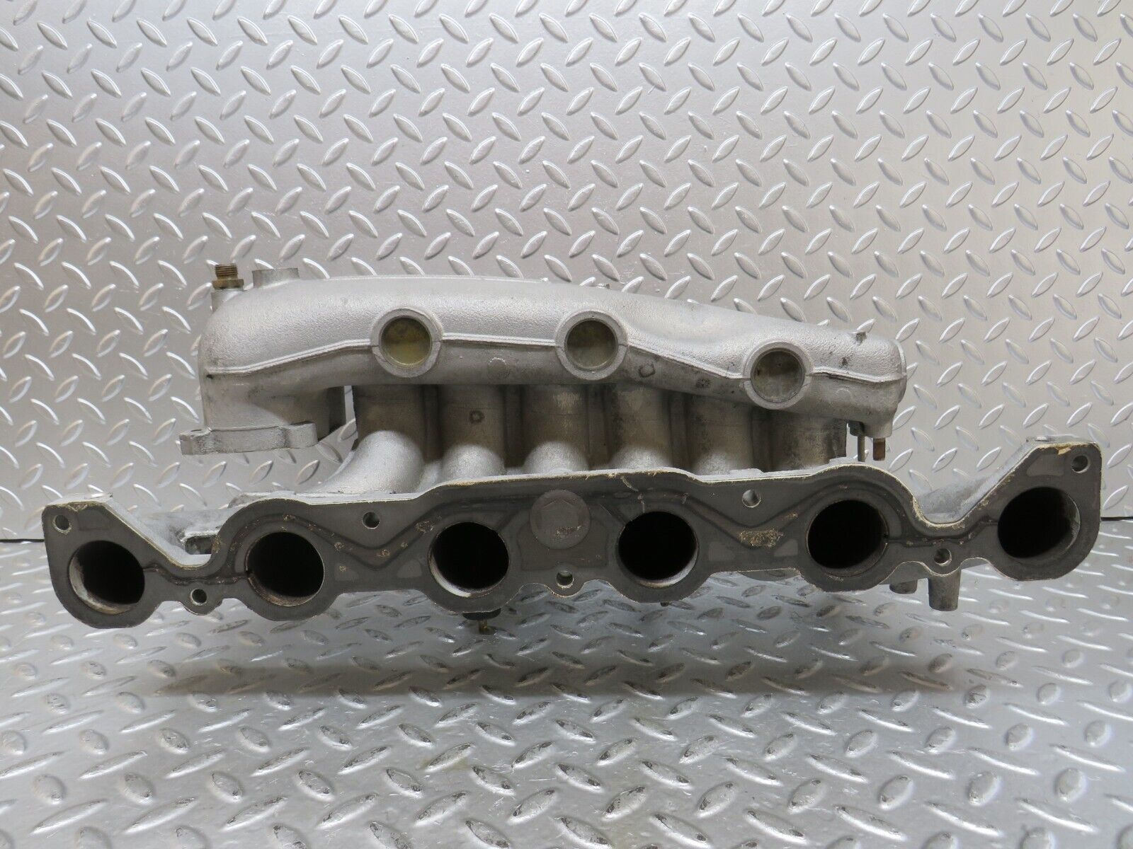 27370 Mercedes-Benz W123 280E Intake Manifold 1101413701