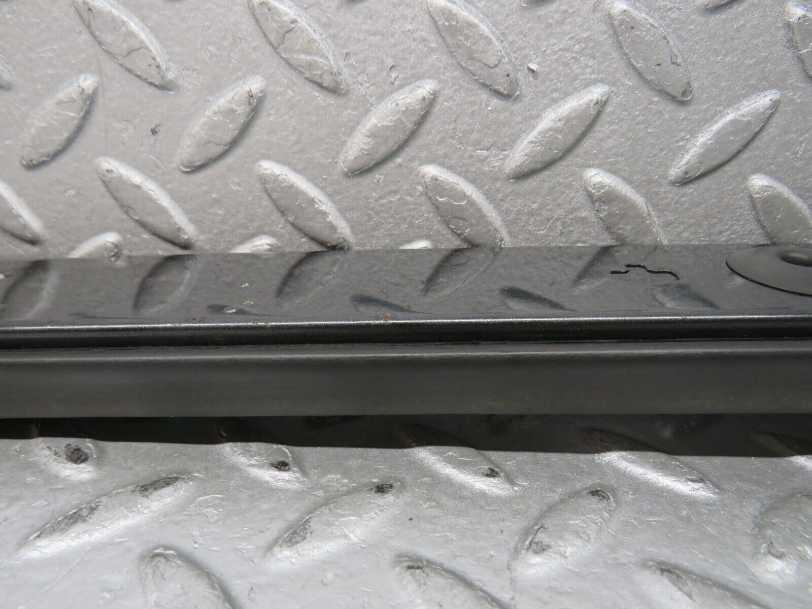 37787 Mercedes-Benz A124 320E Cabriolet Under Headlight Trim Left