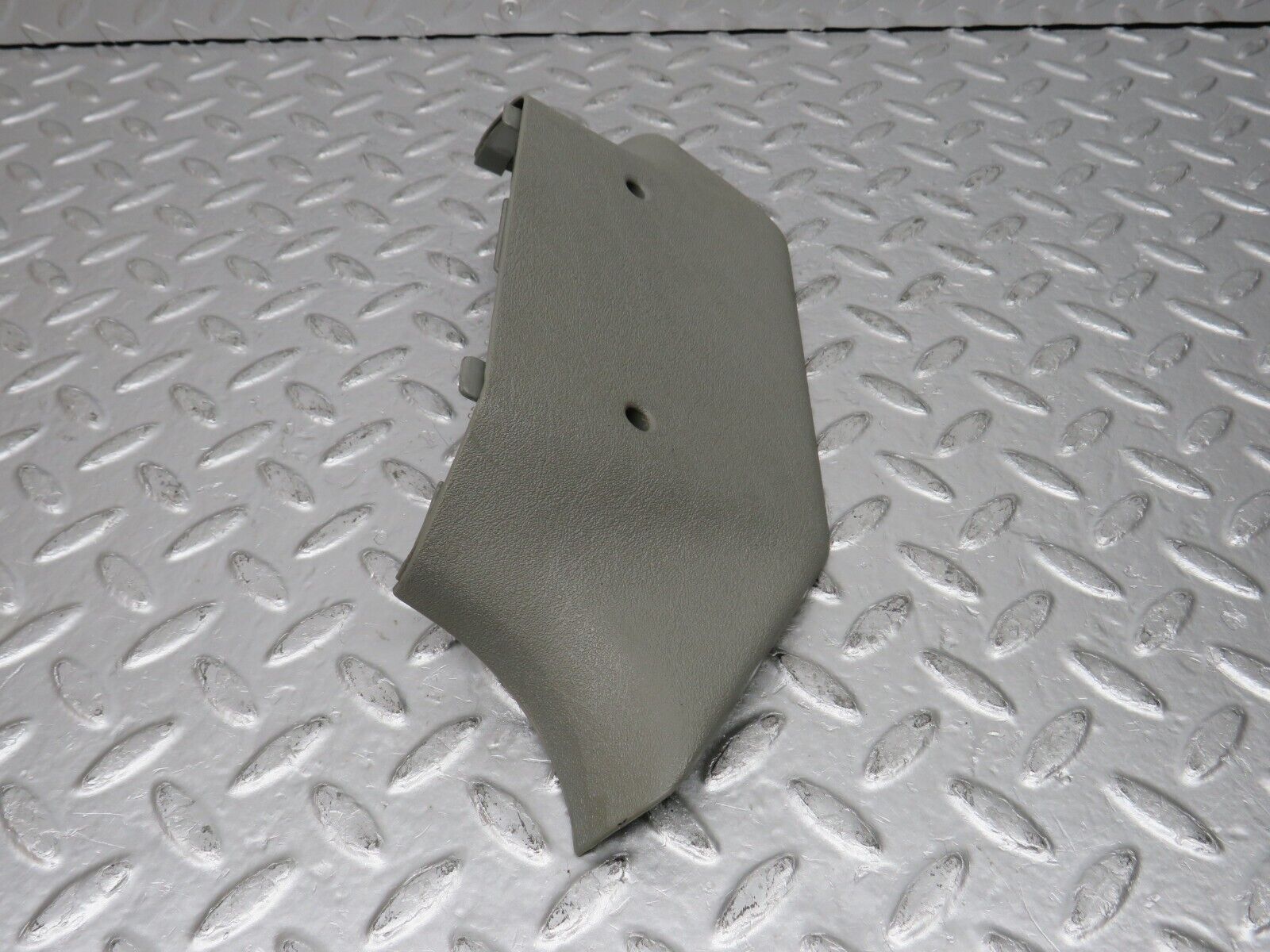 32324 Mercedes-Benz S124 300TE B Pillar Lower Cover Right Side Grey 1246920422