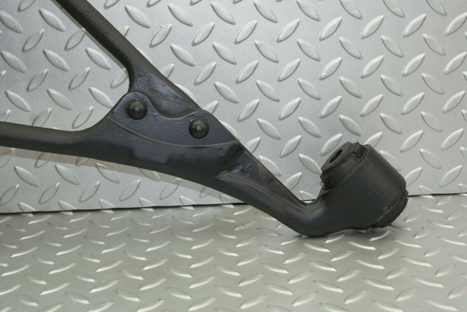 2700 Mercedes-Benz W116 350SE Front Right Lower Control Arm 1163333705