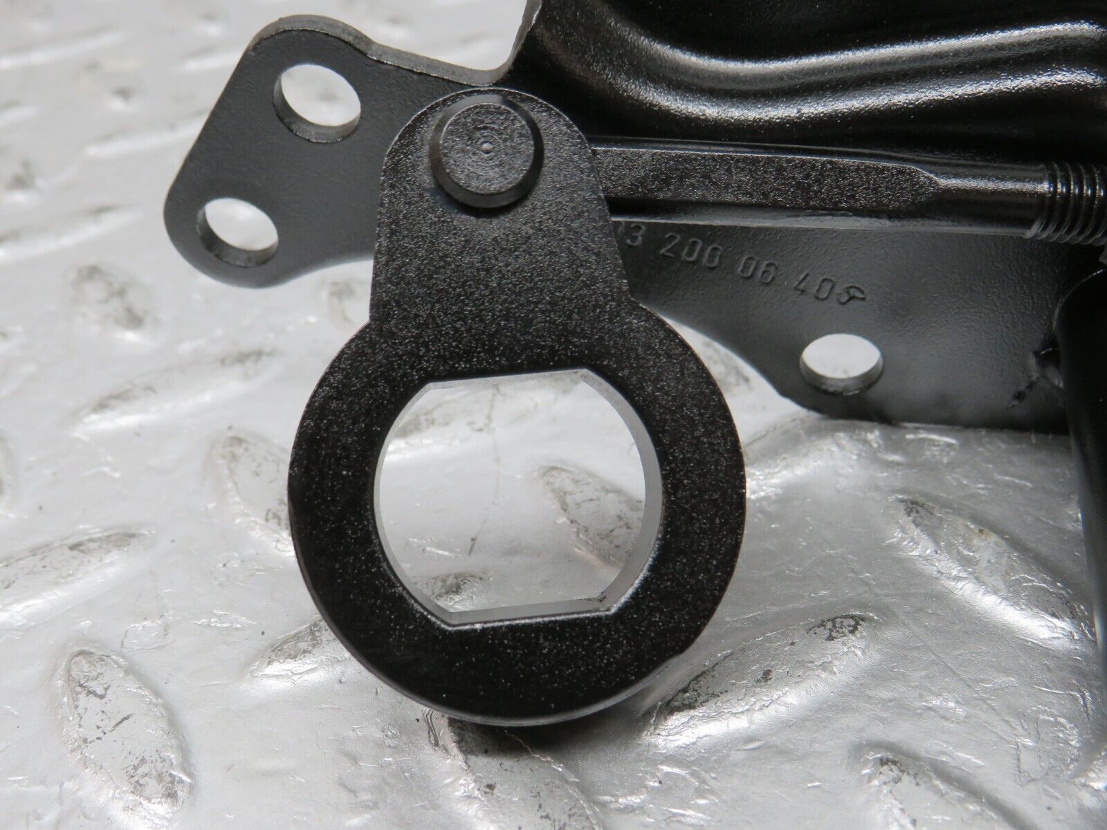 32668 Mercedes-Benz S124 300TE Wagon Belt Tensioner 1032000640